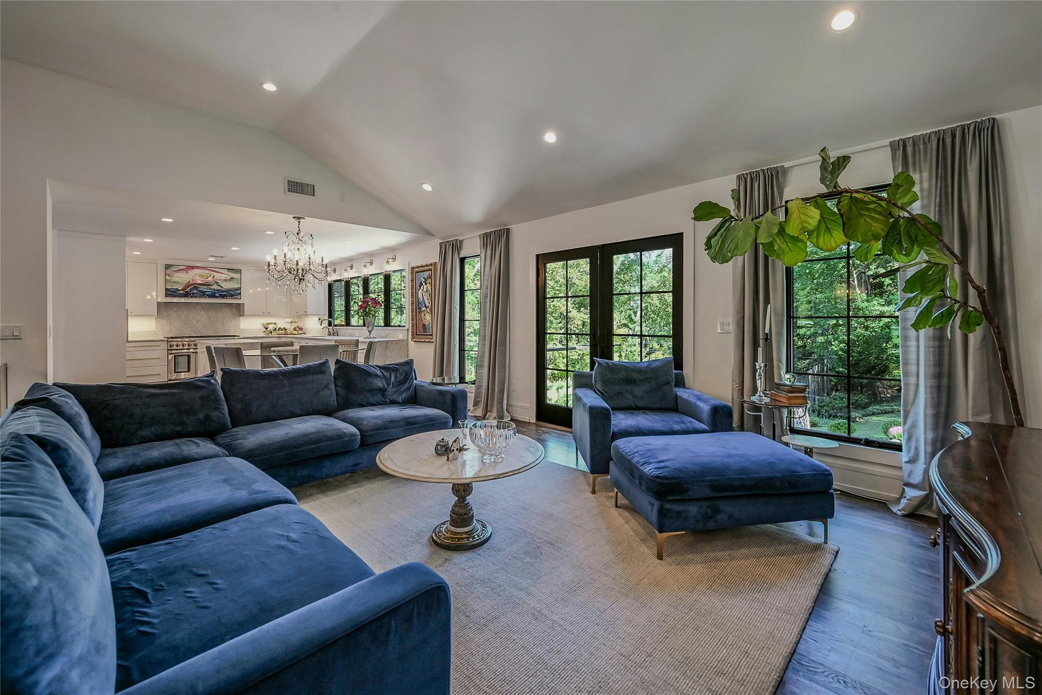 262 Huntington Bay Road, Huntington Bay, NY 11743