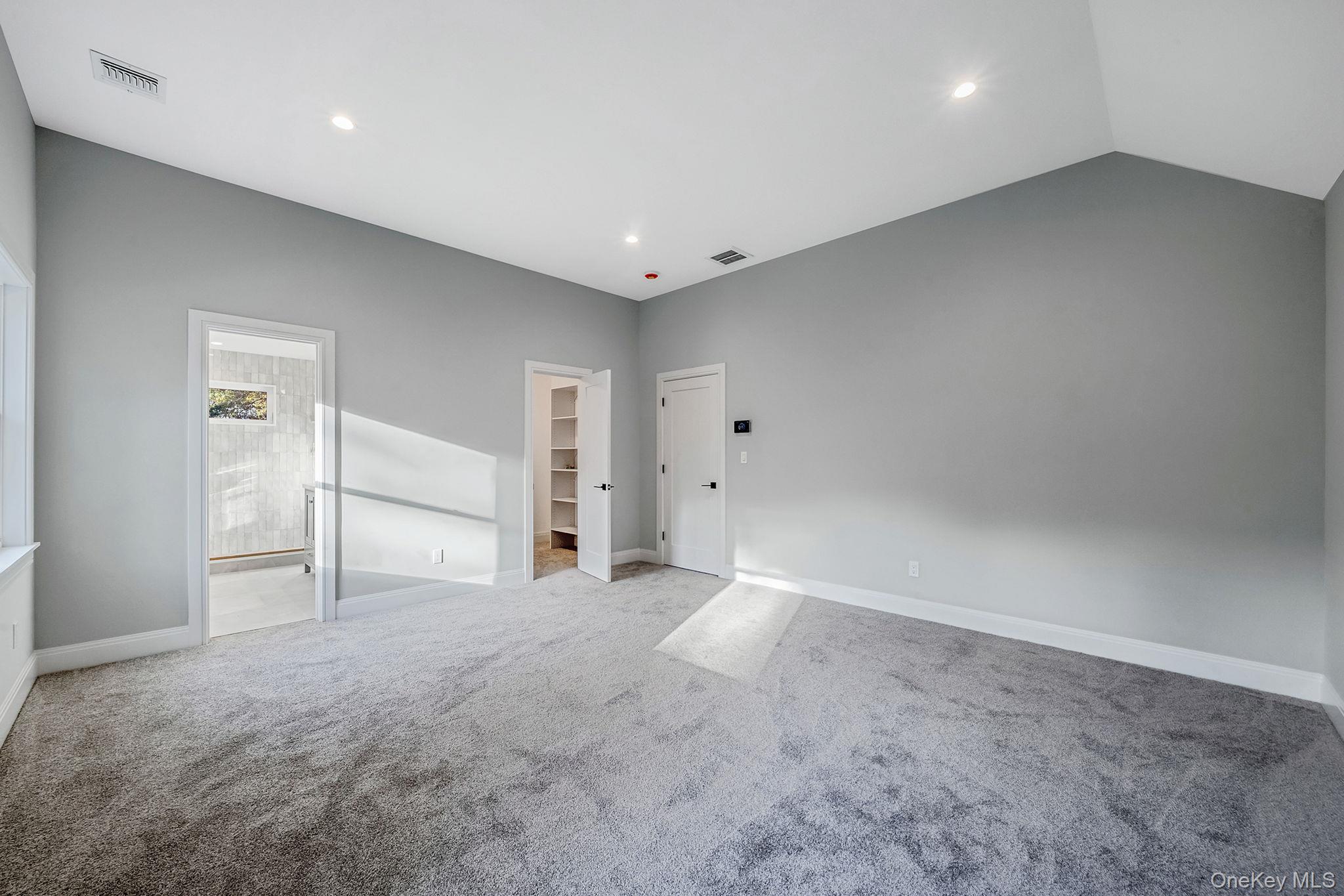 90 Yaphank Road W, Coram, NY 11727