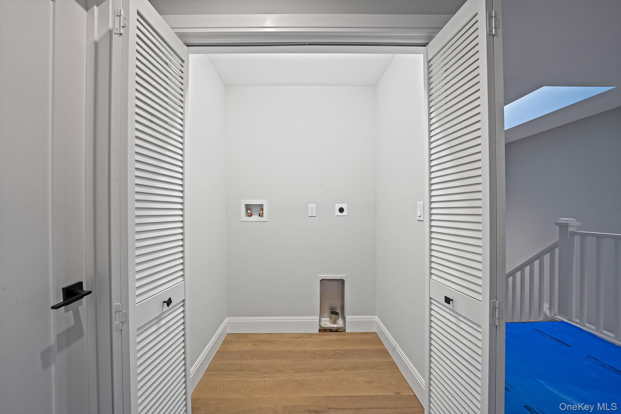 90 Yaphank Road W, Coram, NY 11727