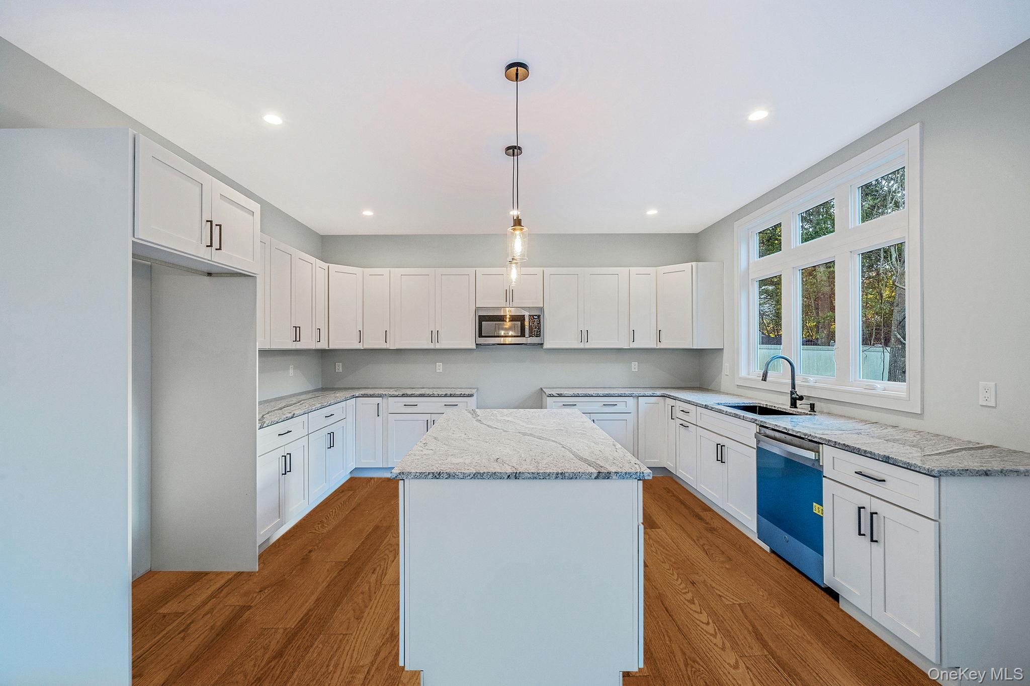 90 Yaphank Road W, Coram, NY 11727