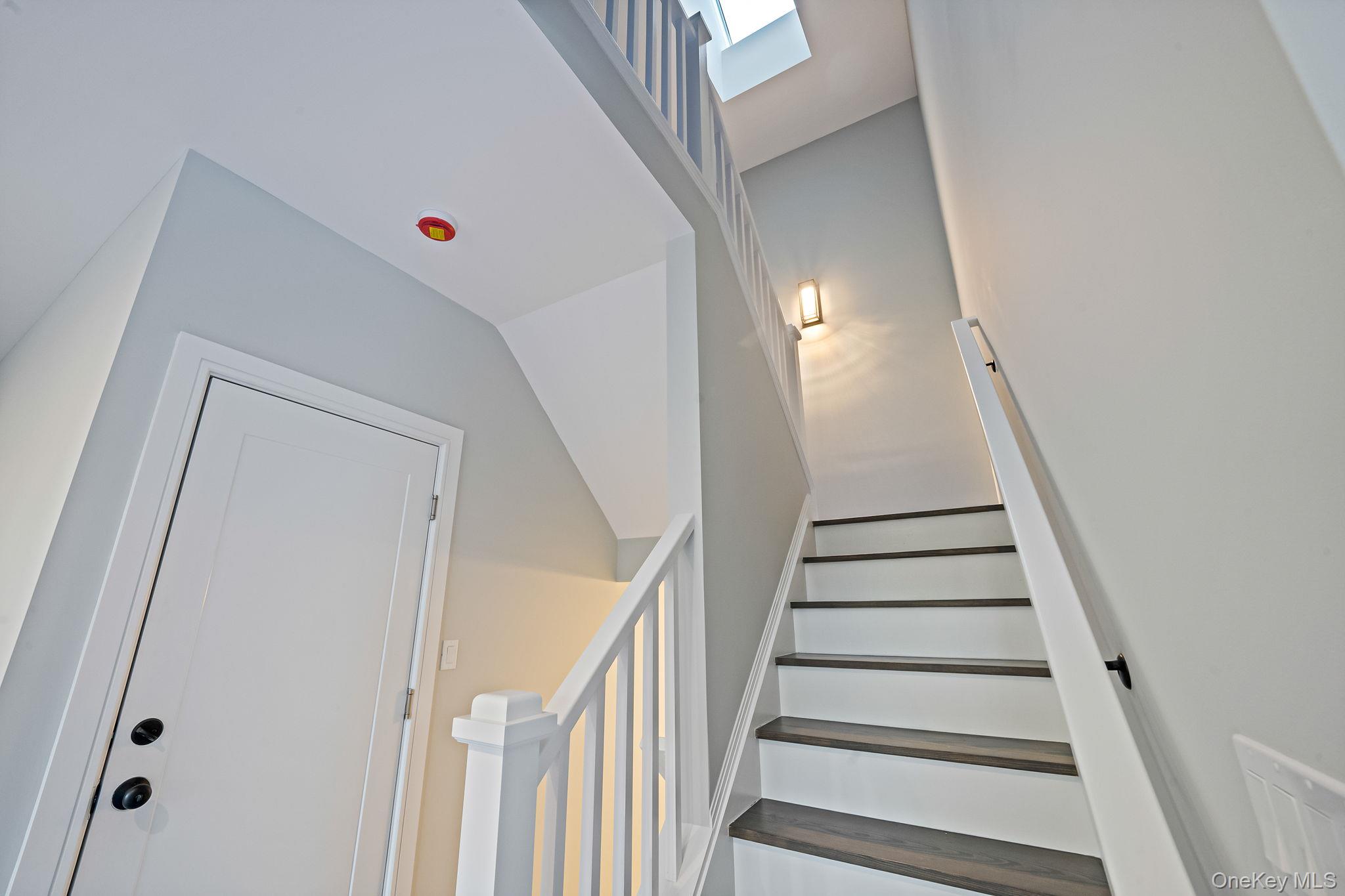 90 Yaphank Road W, Coram, NY 11727