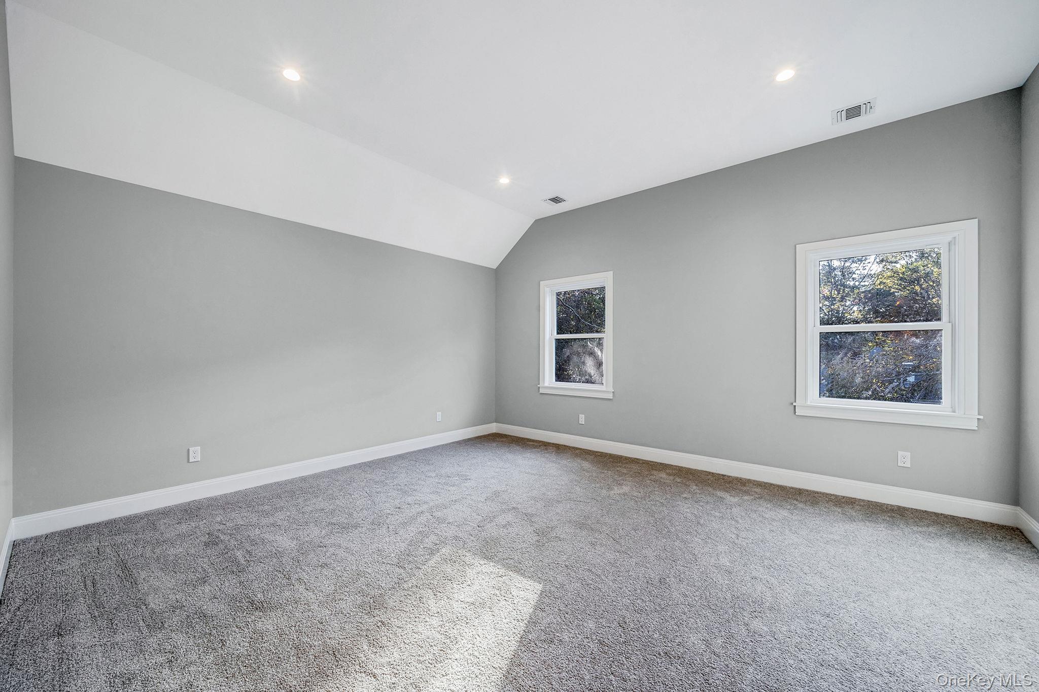 90 Yaphank Road W, Coram, NY 11727