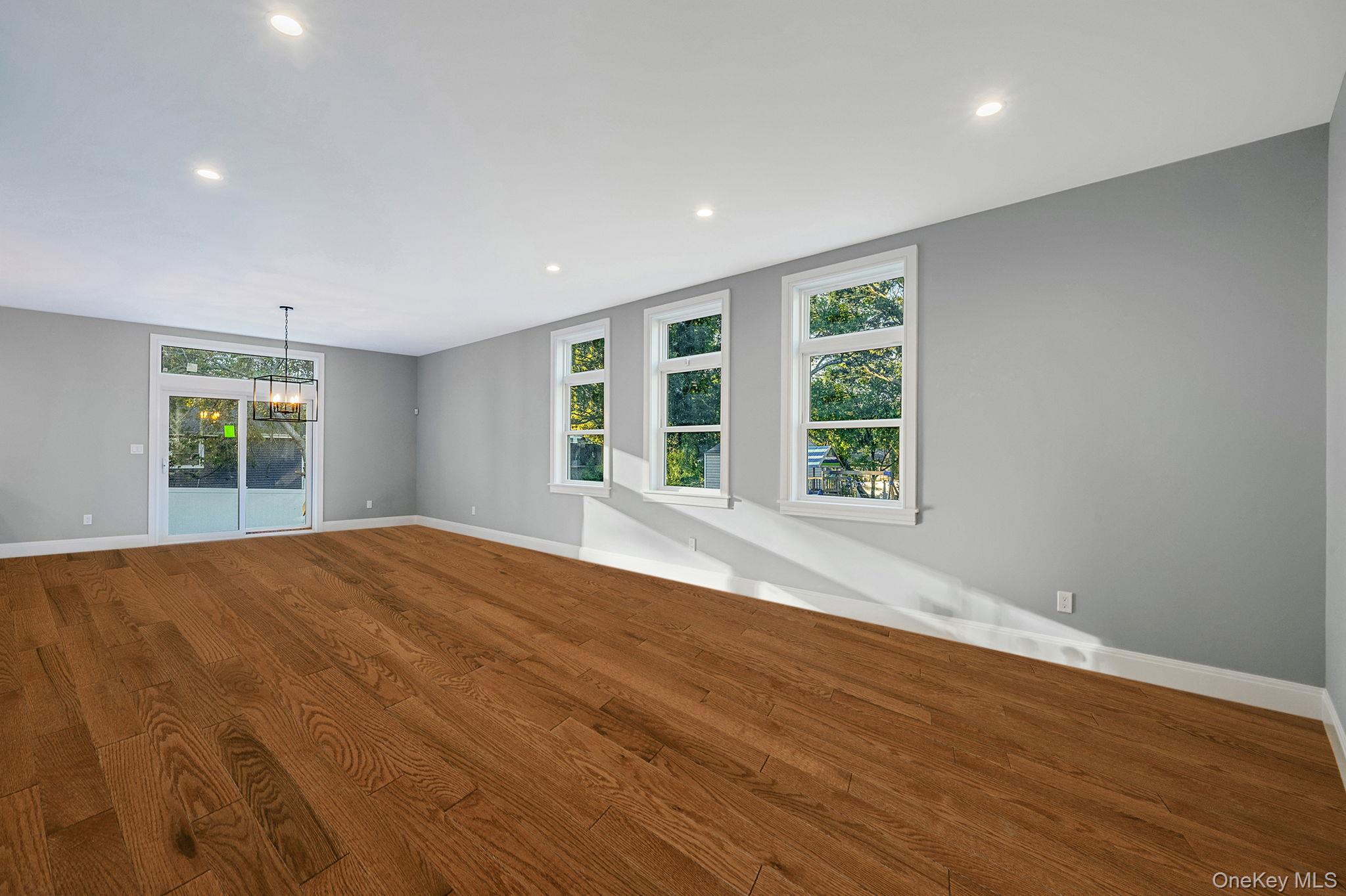 90 Yaphank Road W, Coram, NY 11727