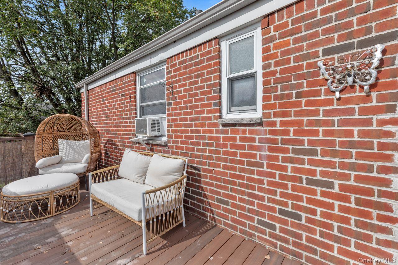 73-20 263rd Street # G, Glen Oaks, NY 11004