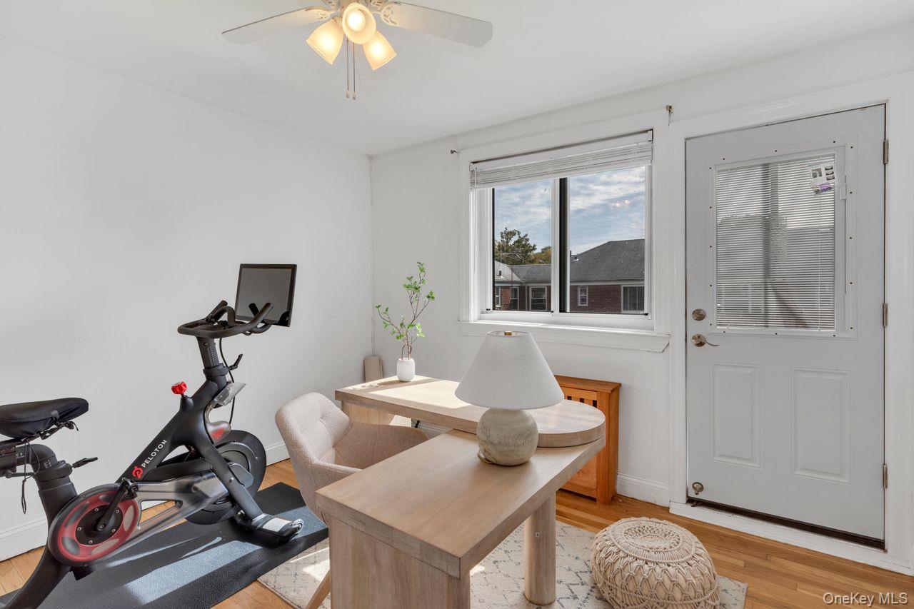 73-20 263rd Street # G, Glen Oaks, NY 11004