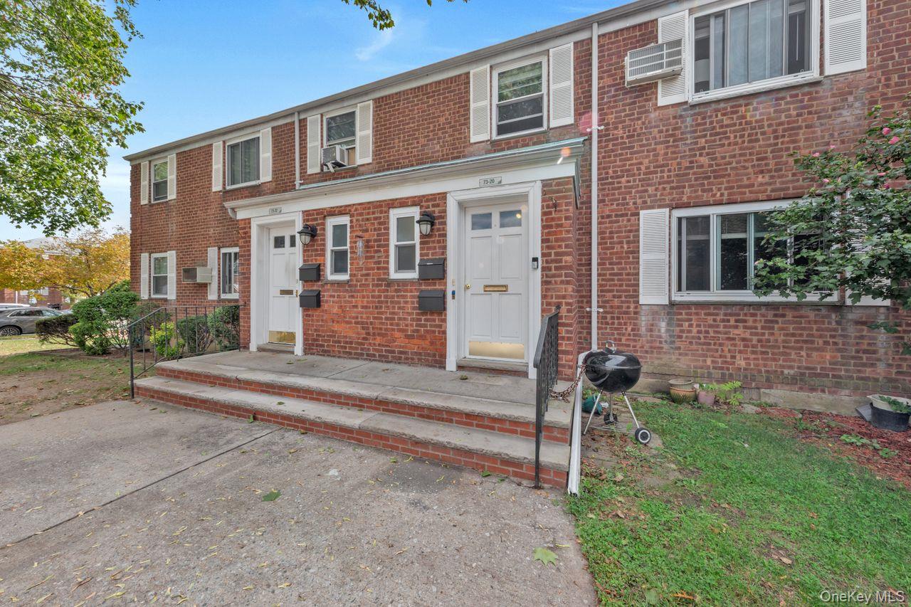 73-20 263rd Street # G, Glen Oaks, NY 11004