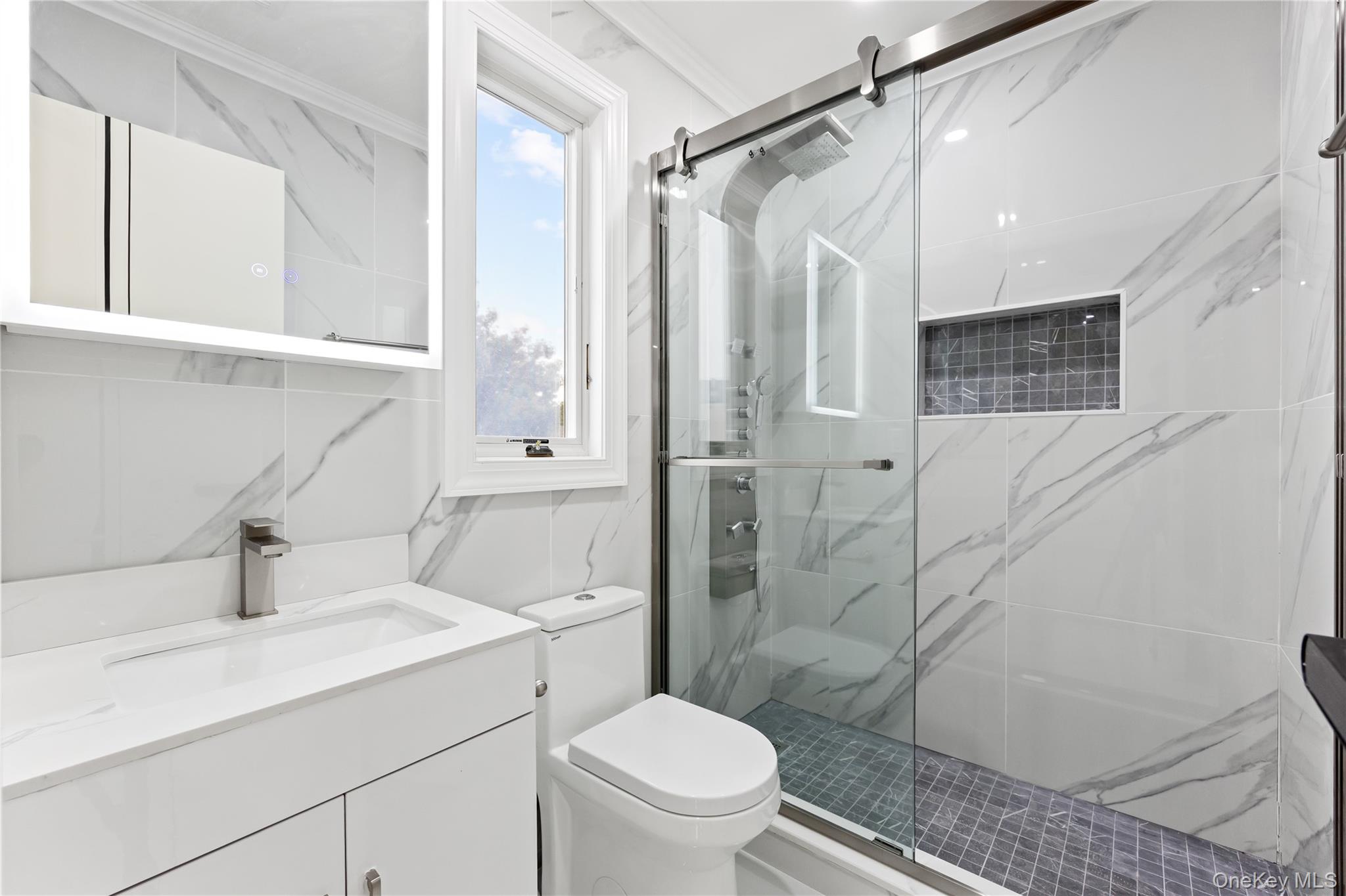 4 S 11th Street, New Hyde Park, NY 11040