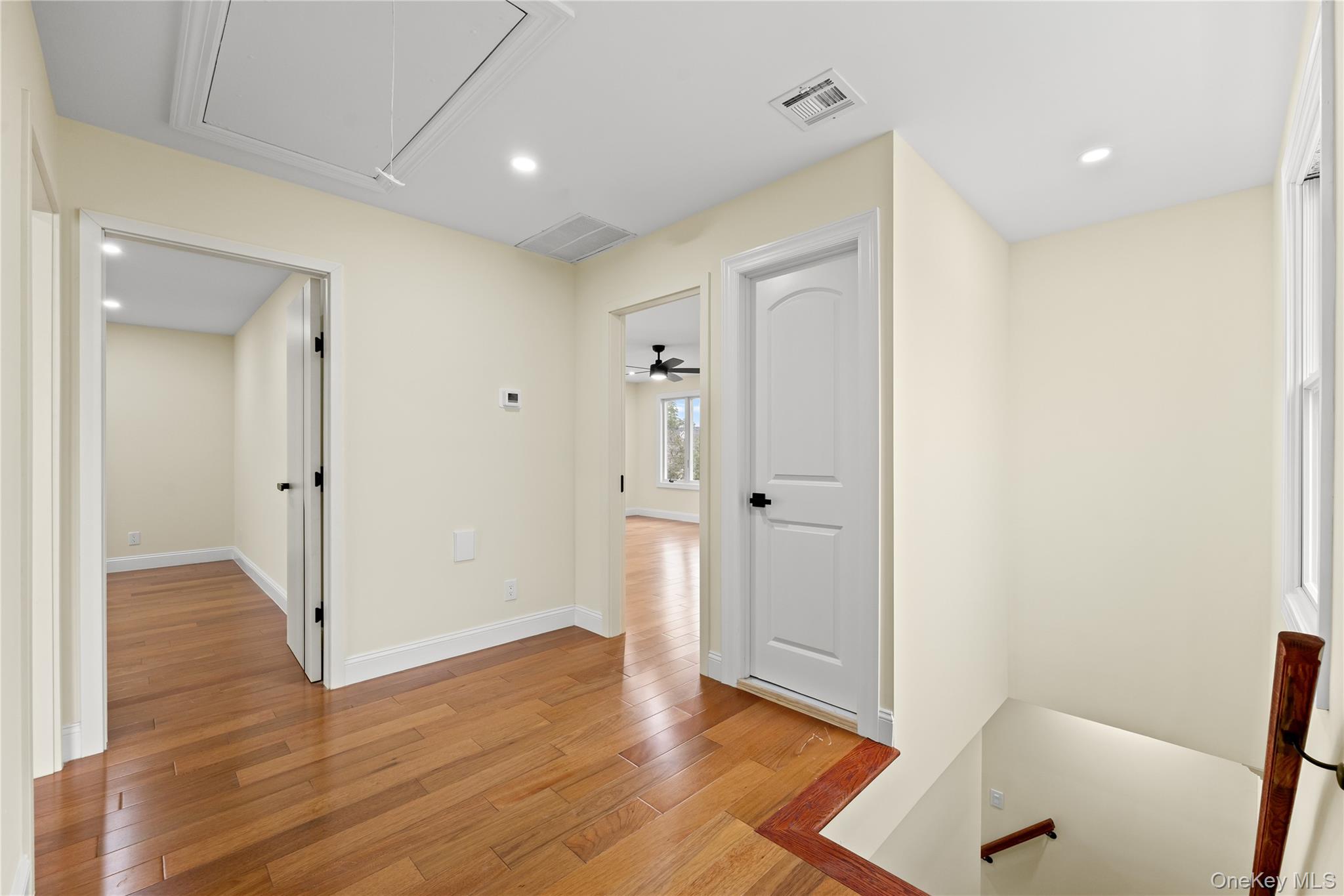 4 S 11th Street, New Hyde Park, NY 11040