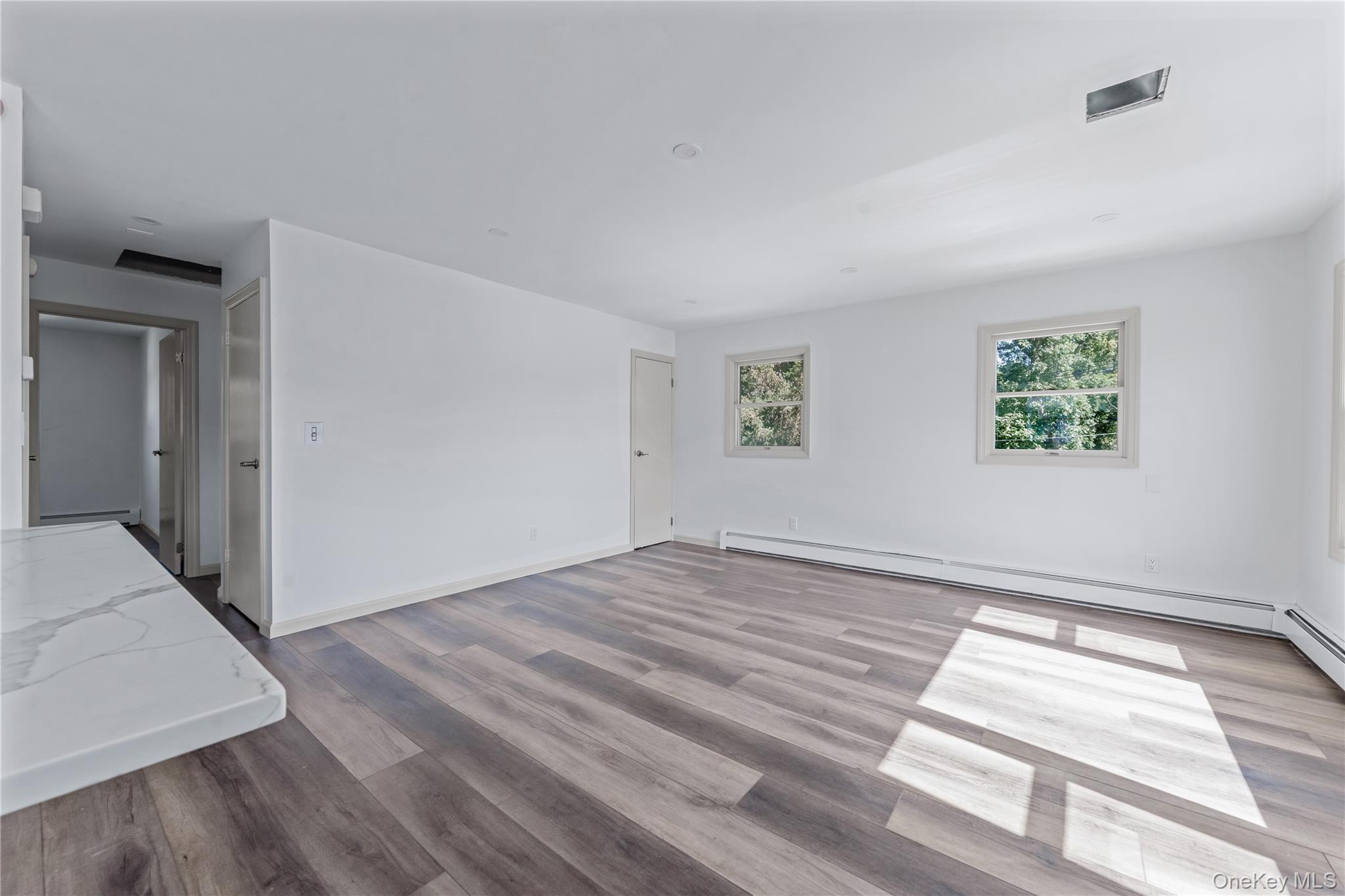 1 Pequot Avenue # 2, Port Washington, NY 11050