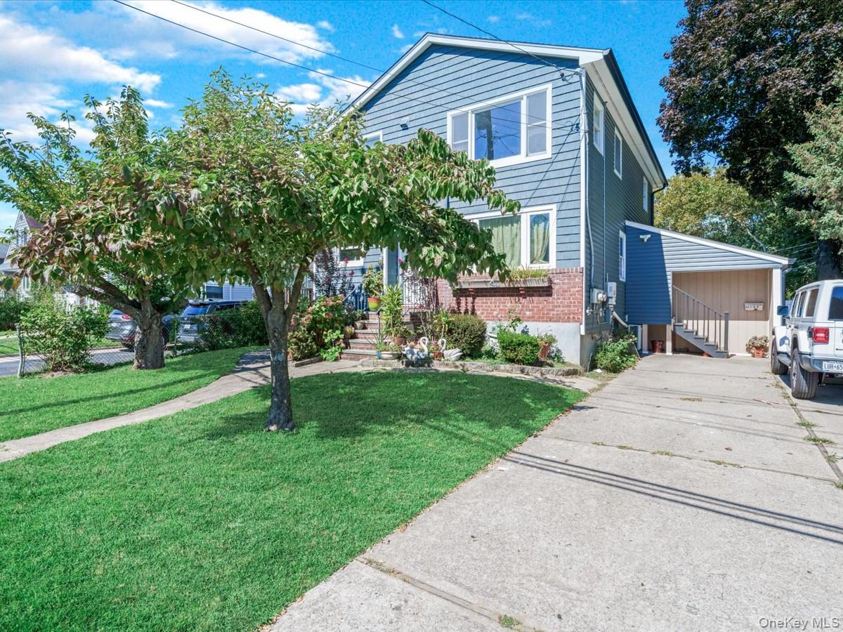 1 Pequot Avenue # 2, Port Washington, NY 11050