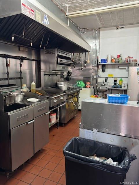 95-15 Northern Boulevard, Jackson Heights, NY 11372