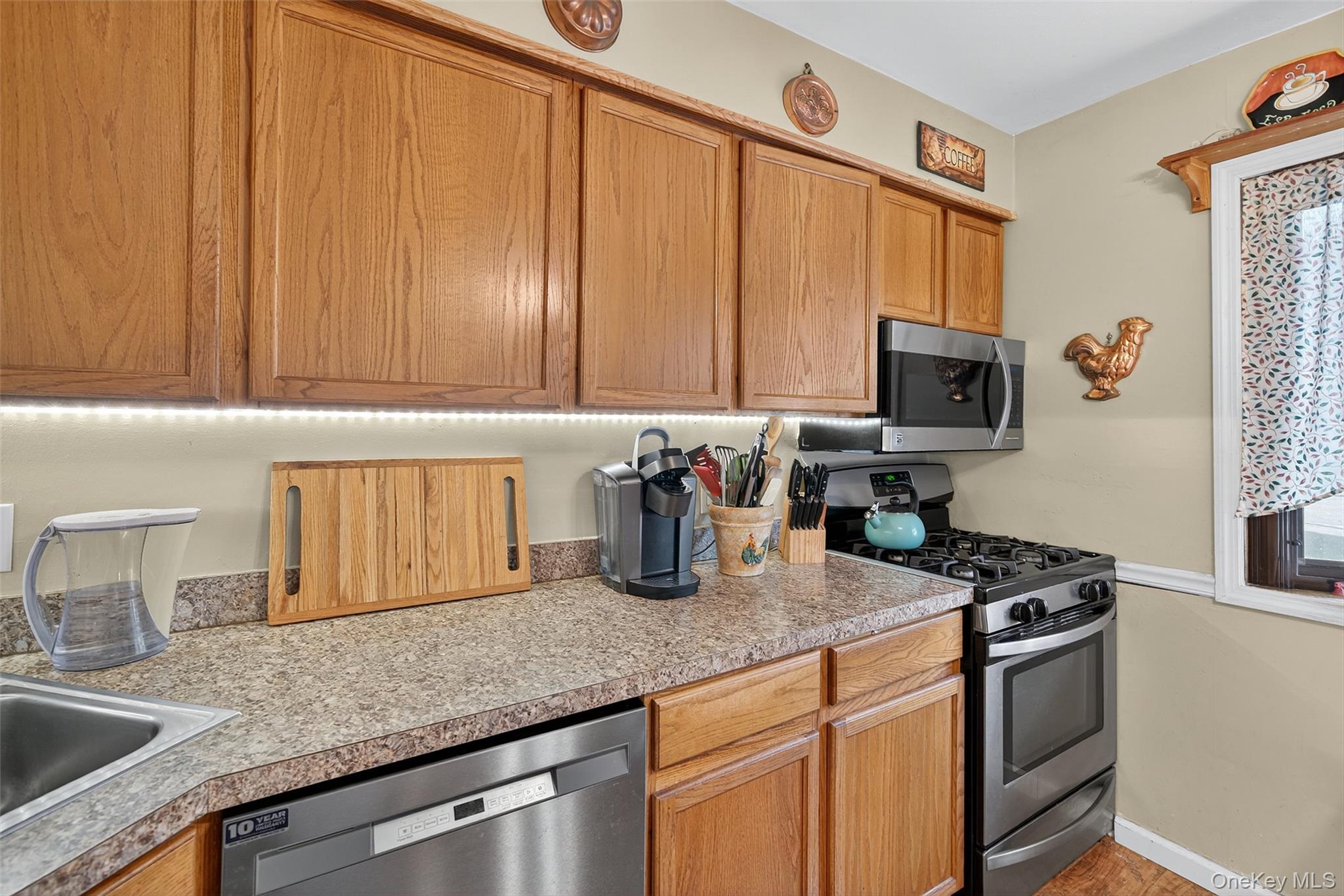 29 Red Barn Lane, Middletown, NY 10940