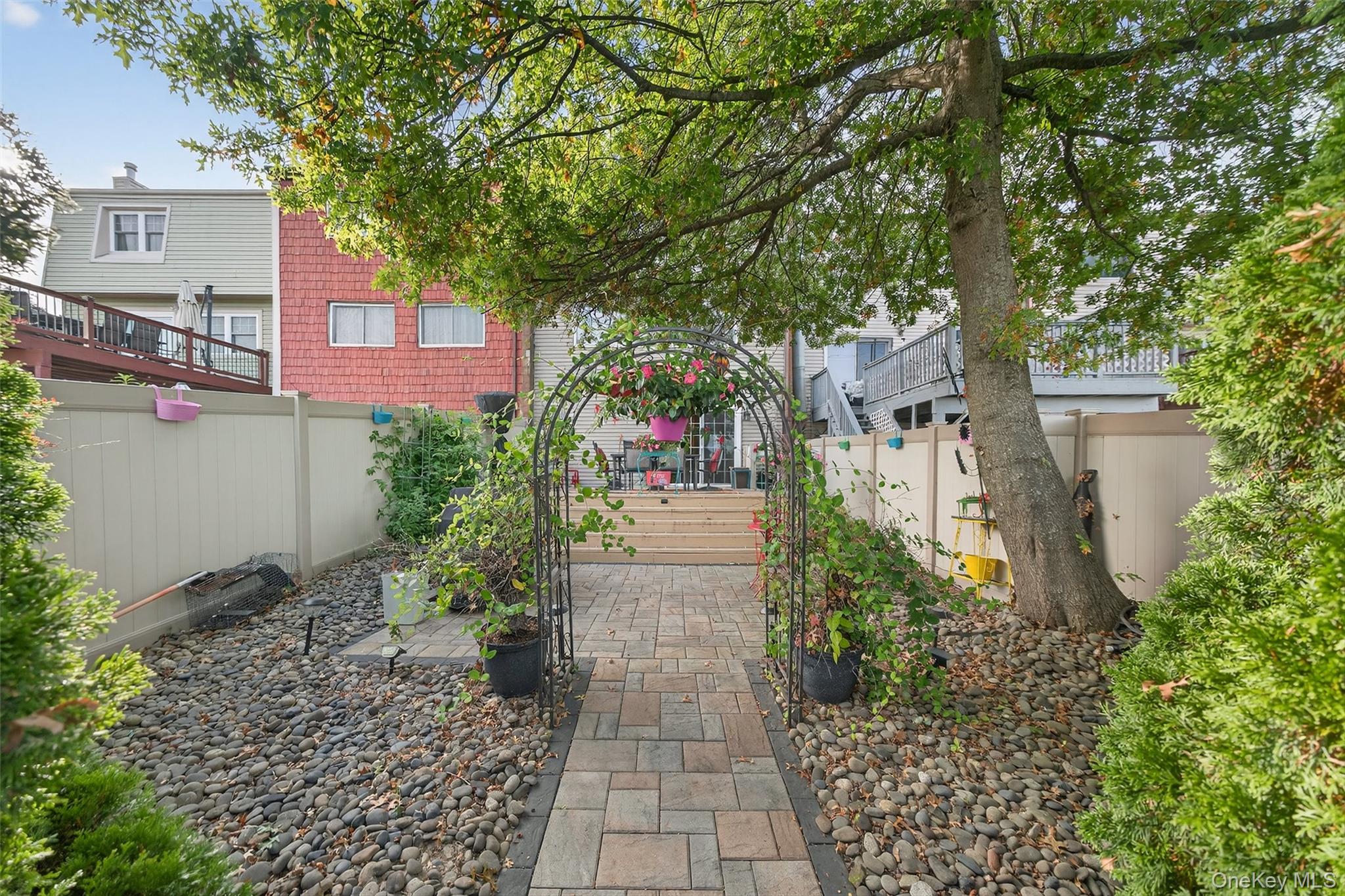 29 Red Barn Lane, Middletown, NY 10940