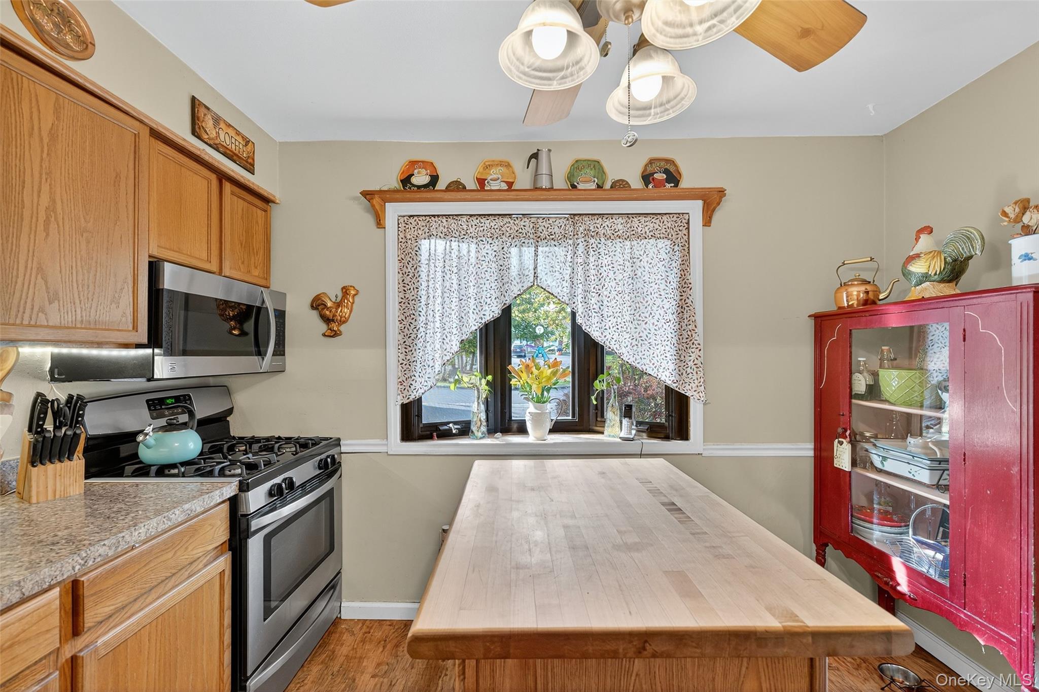 29 Red Barn Lane, Middletown, NY 10940