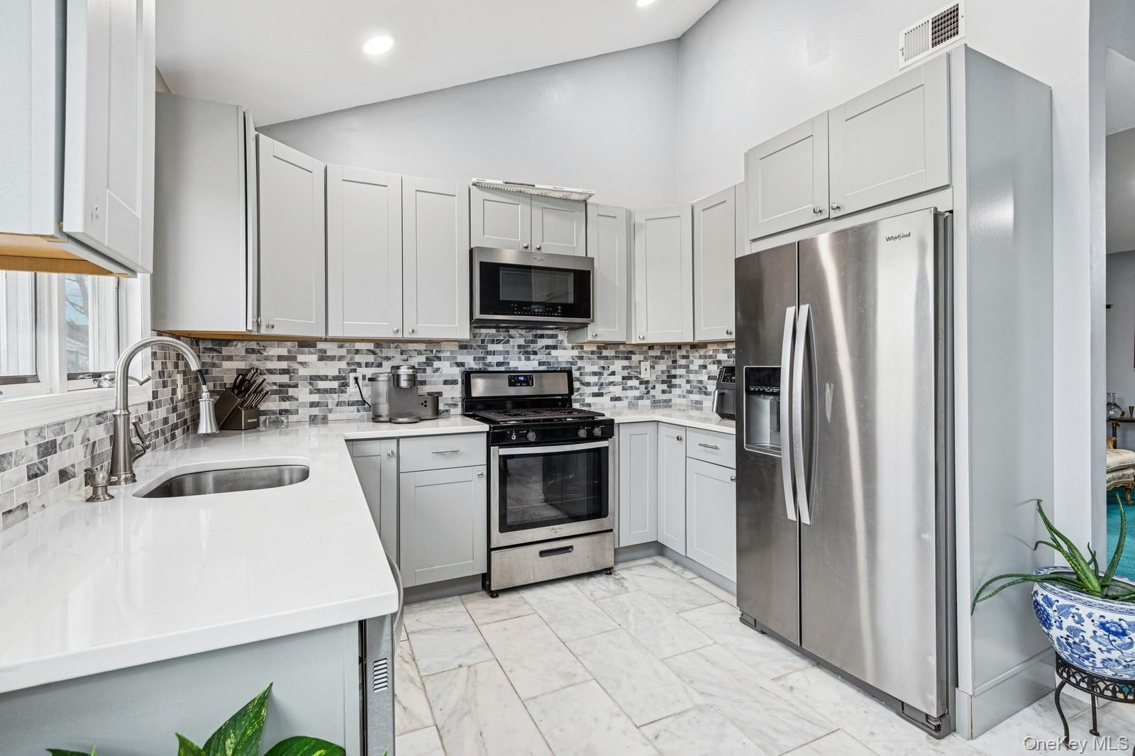 204 Broadway, Massapequa Park, NY 11762