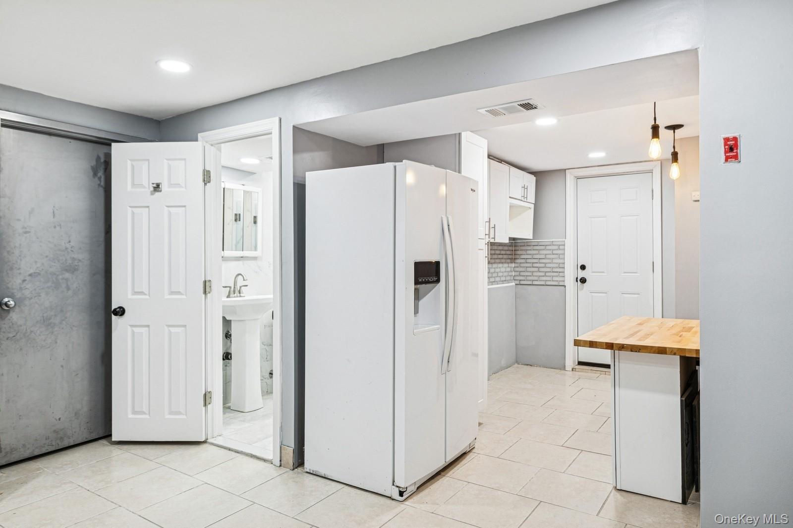 204 Broadway, Massapequa Park, NY 11762