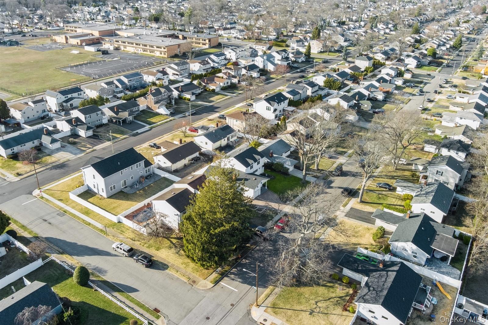 204 Broadway, Massapequa Park, NY 11762