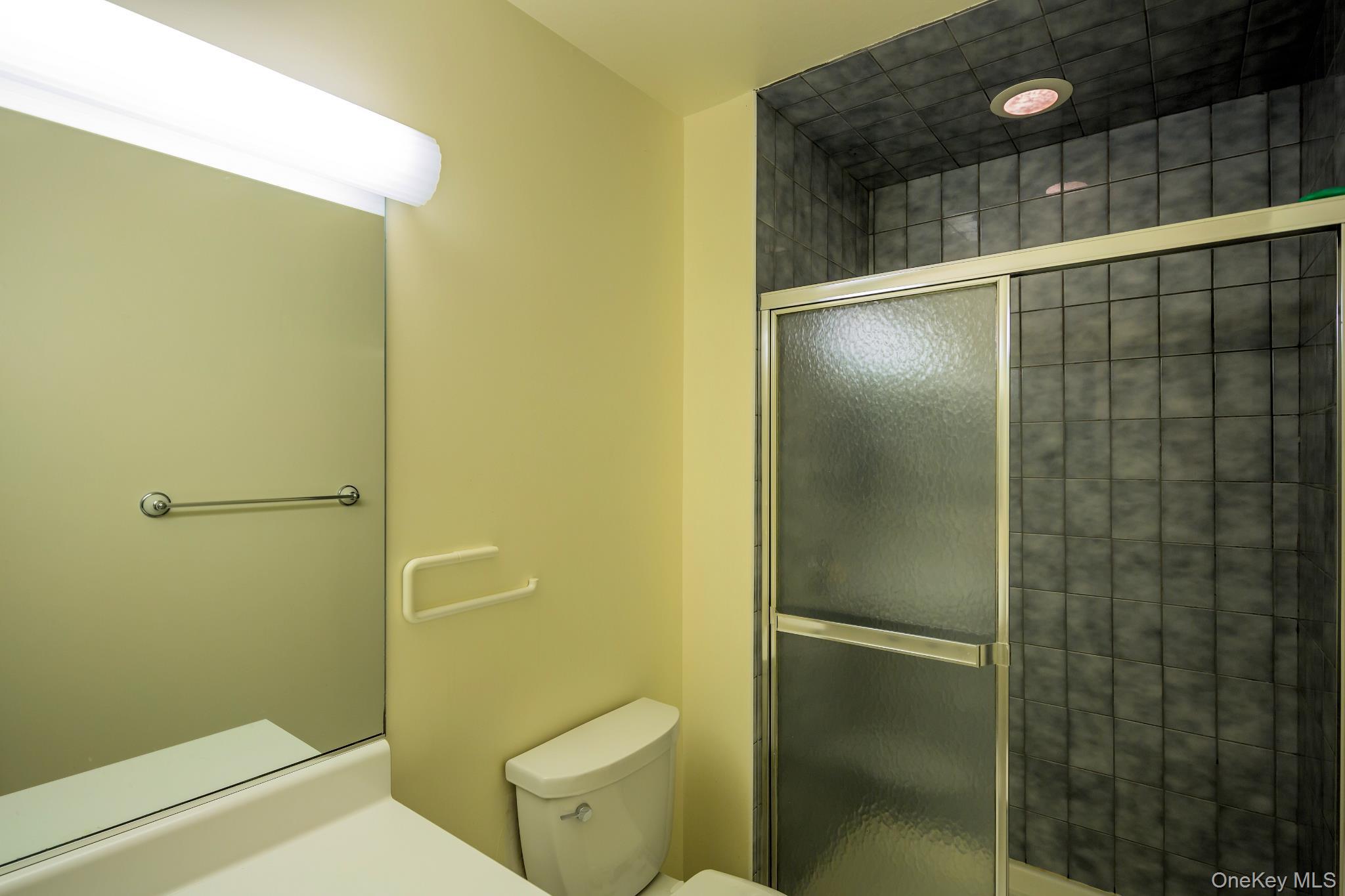 41 Squaw Road, Springs, NY 11937