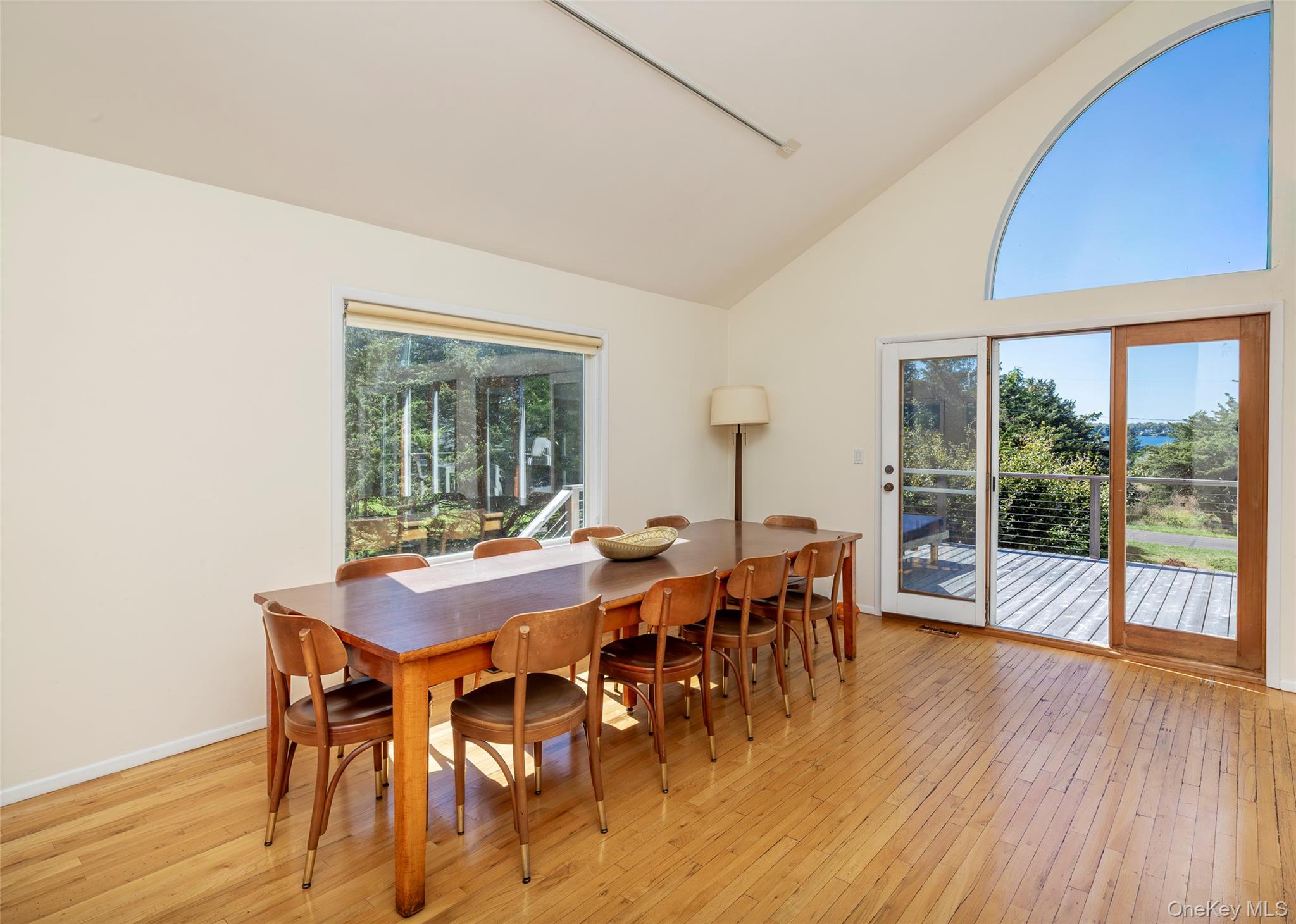 41 Squaw Road, Springs, NY 11937