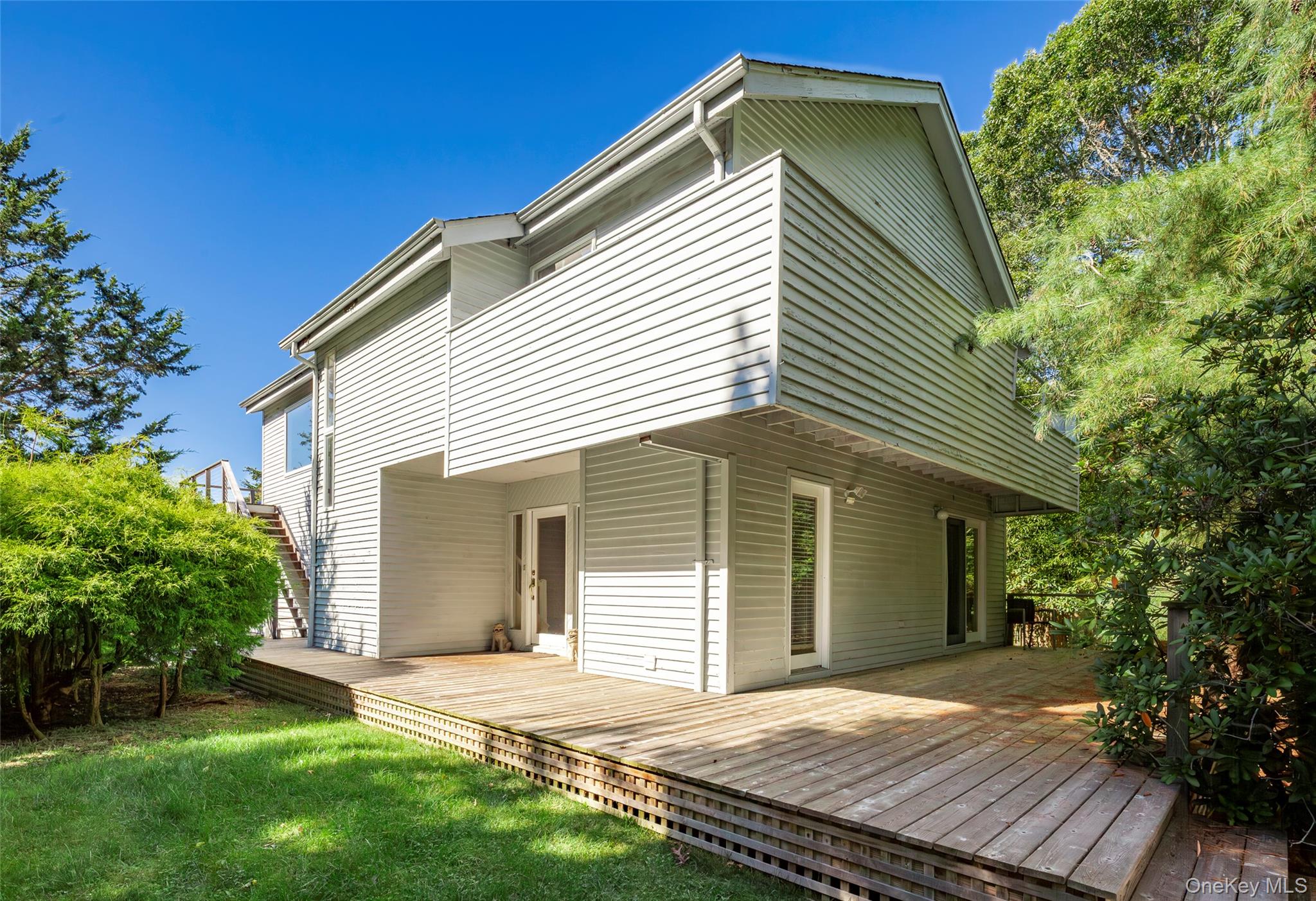 41 Squaw Road, Springs, NY 11937