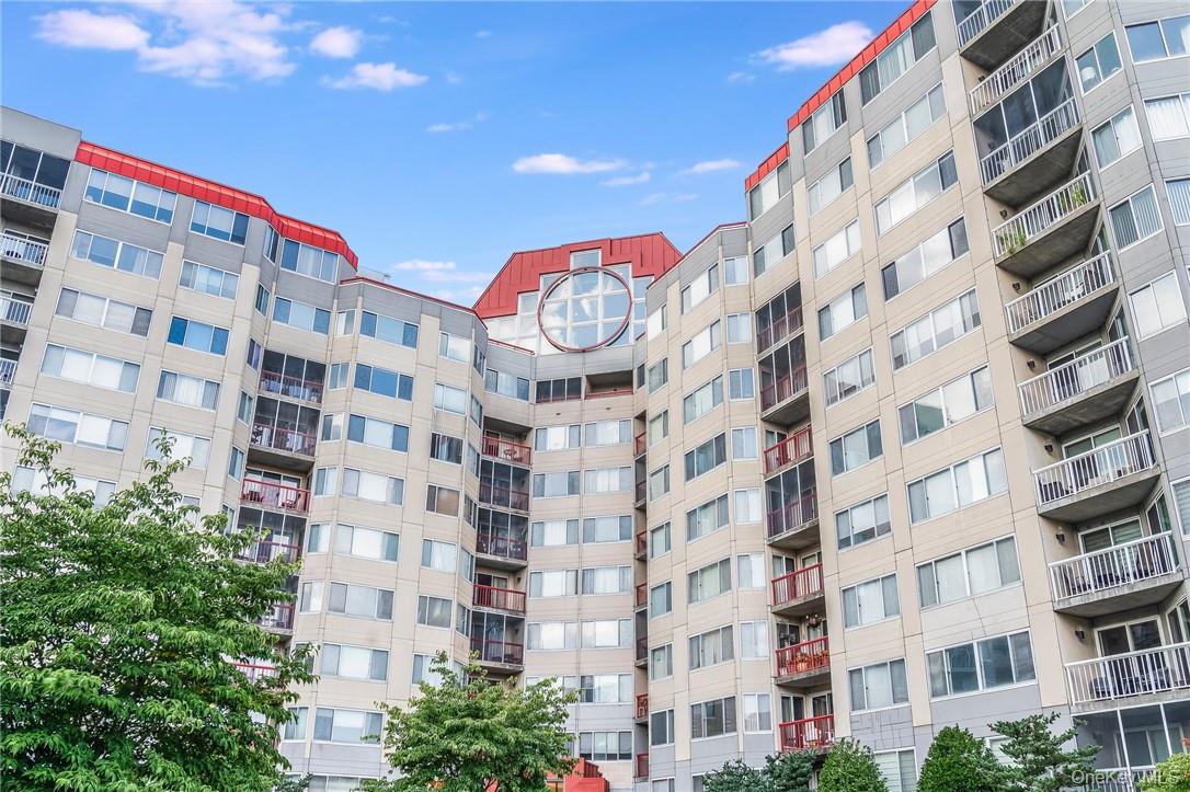 10 Stewart Place # 5AW, White Plains, NY 10603