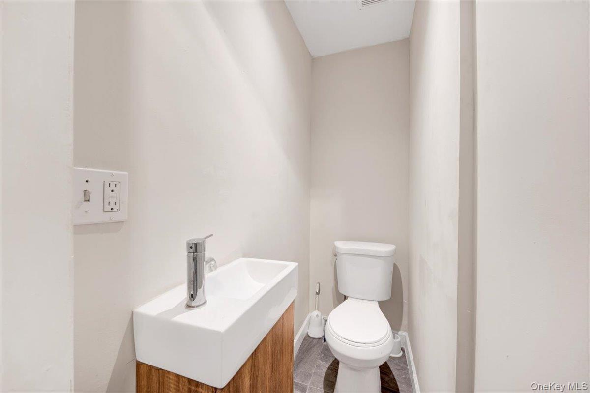 339 Tecumseh Avenue, Mount Vernon, NY 10553