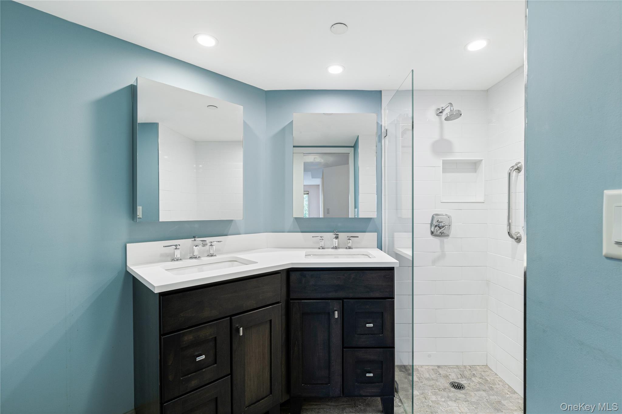 10 Stewart Place # 2AW, White Plains, NY 10603