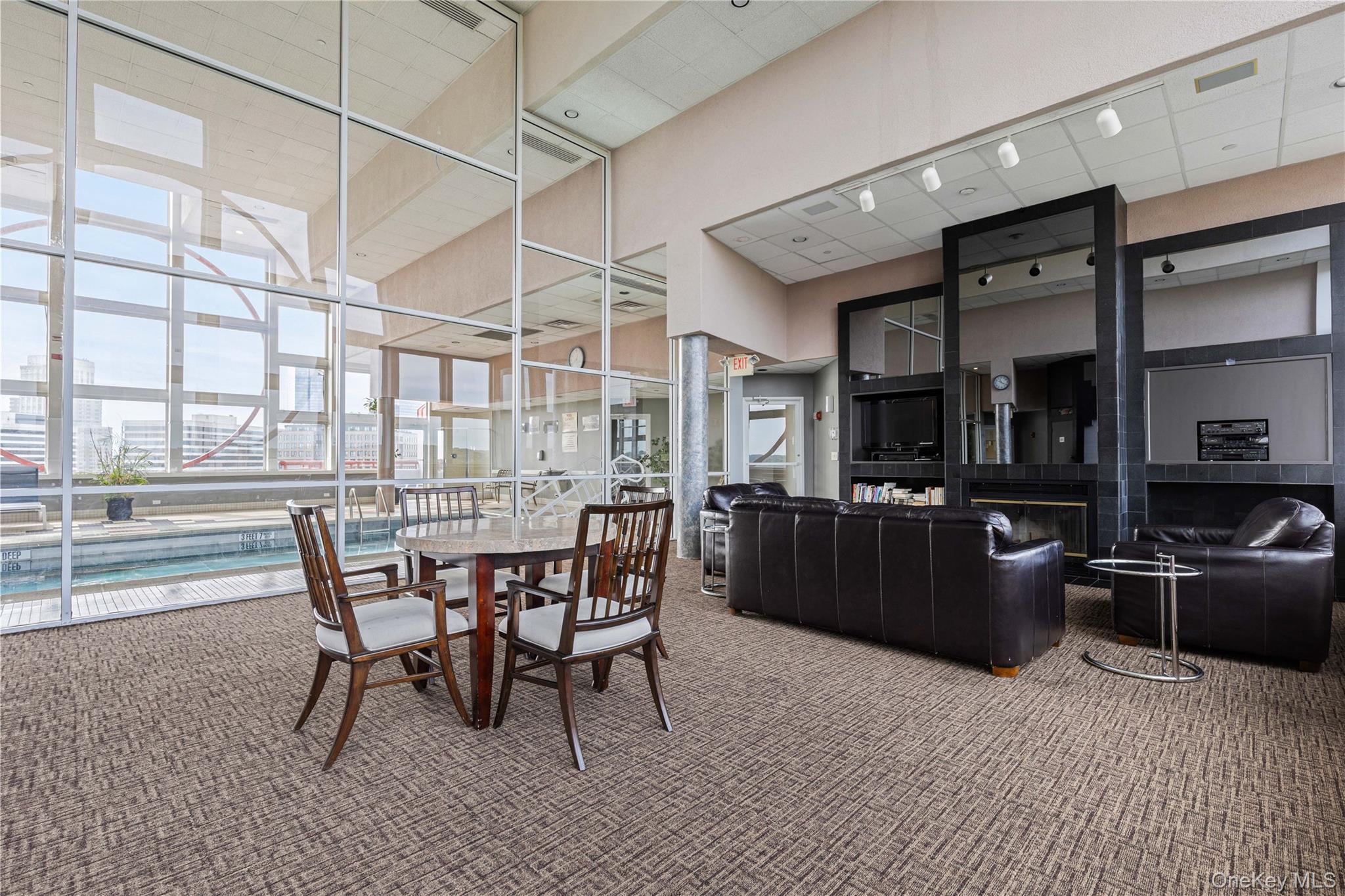 10 Stewart Place # 2AW, White Plains, NY 10603