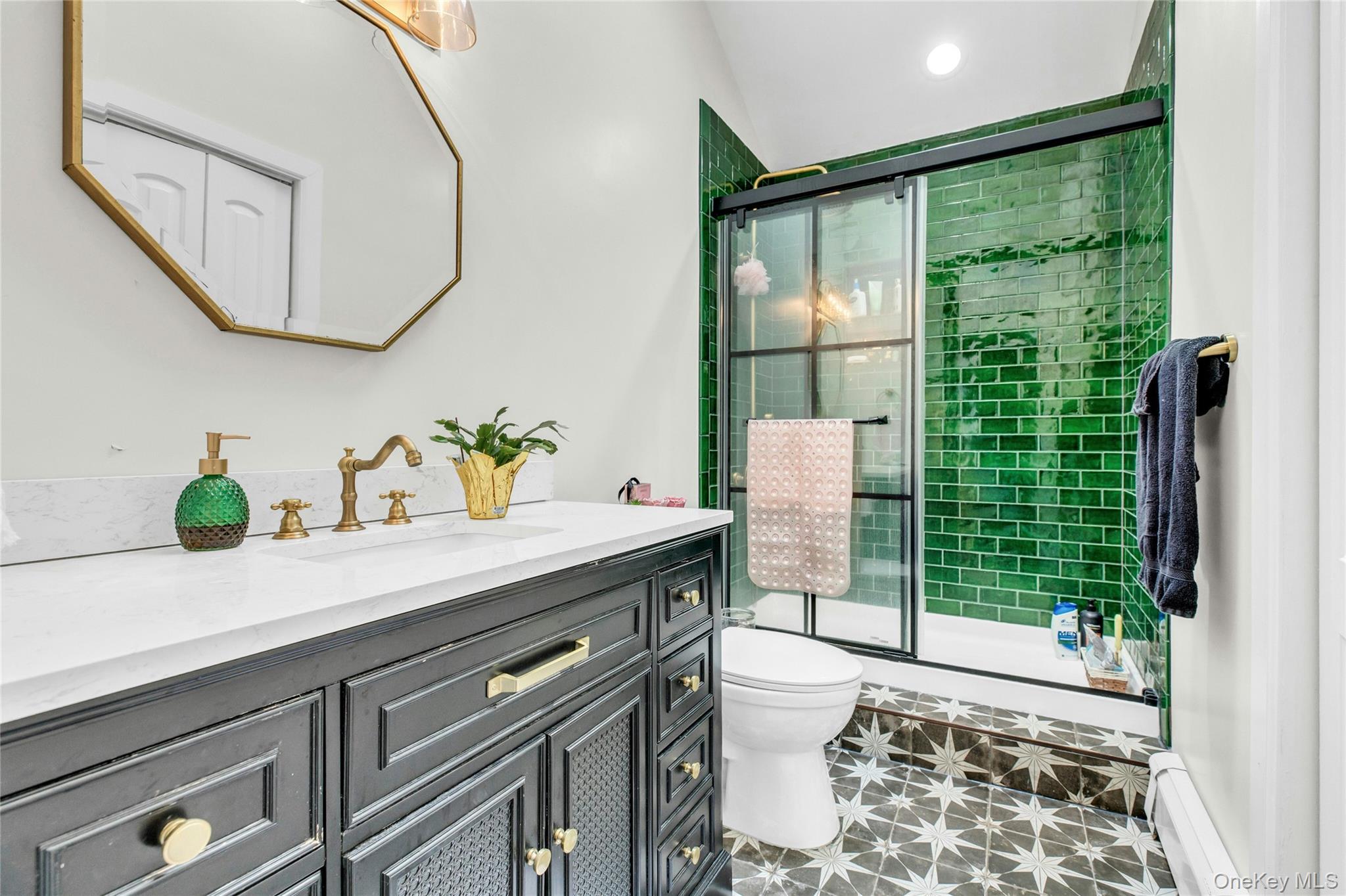 7 Martha Place, Port Jefferson Station, NY 11776