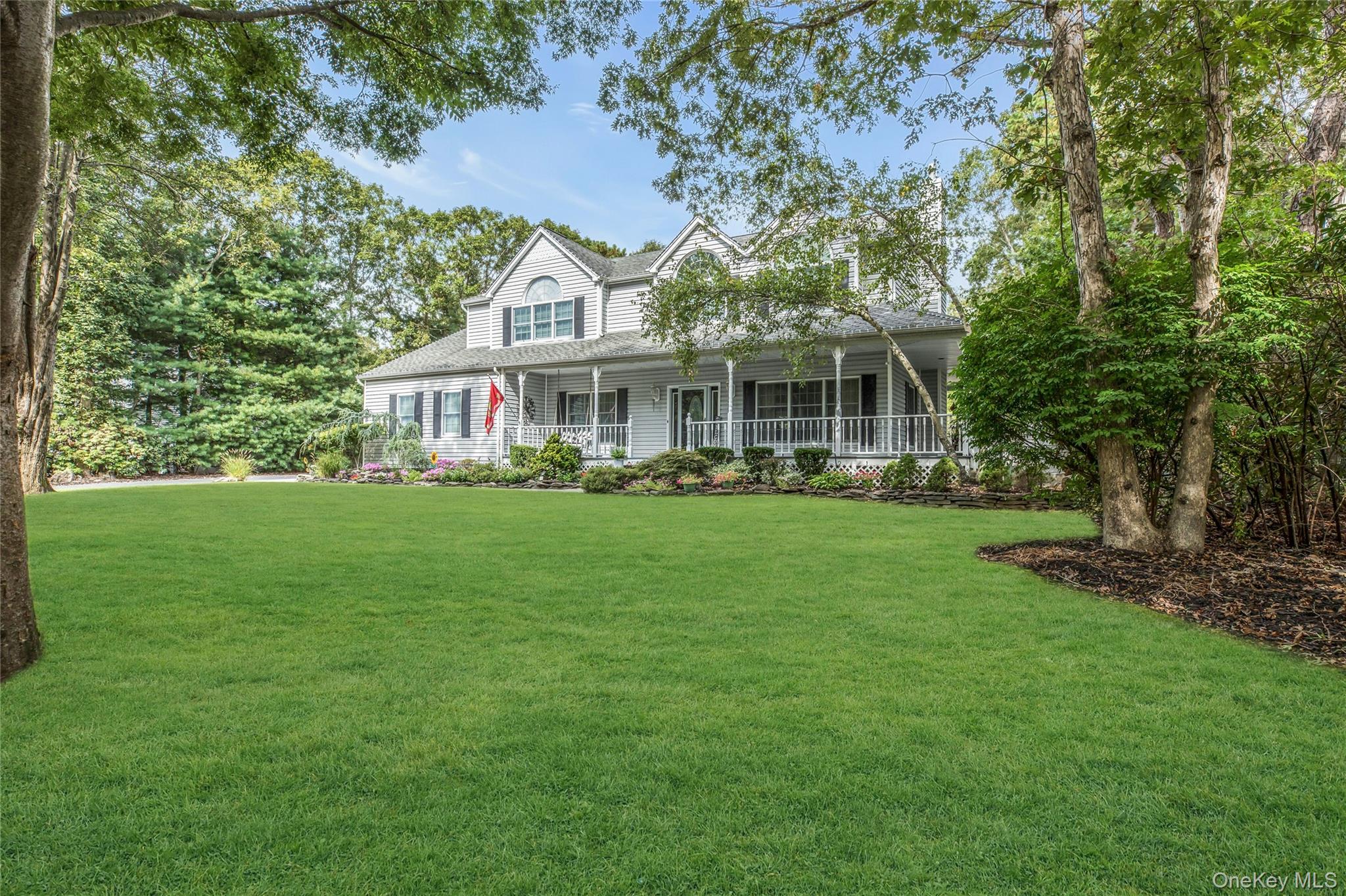 7 Martha Place, Port Jefferson Station, NY 11776