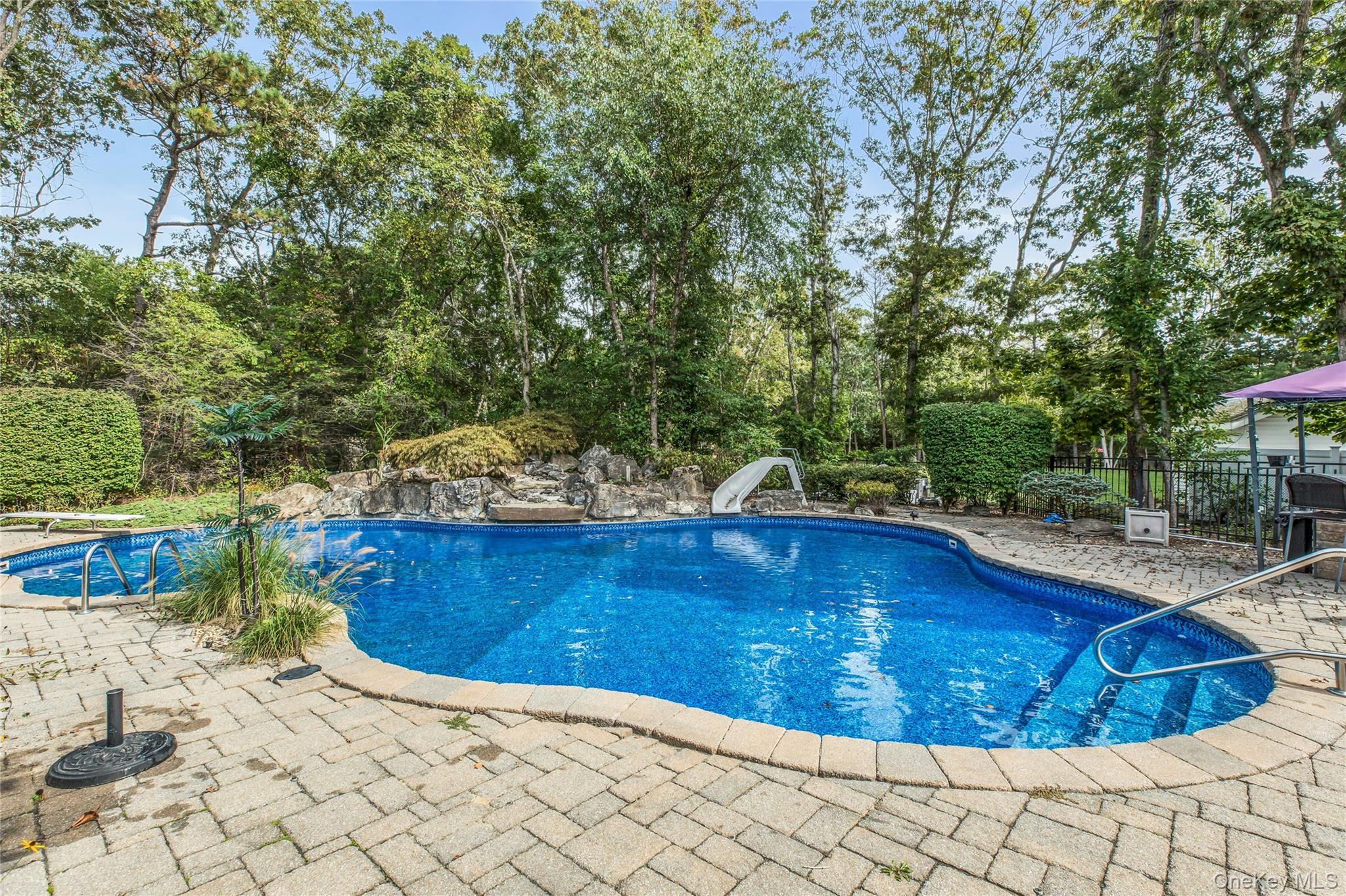 7 Martha Place, Port Jefferson Station, NY 11776