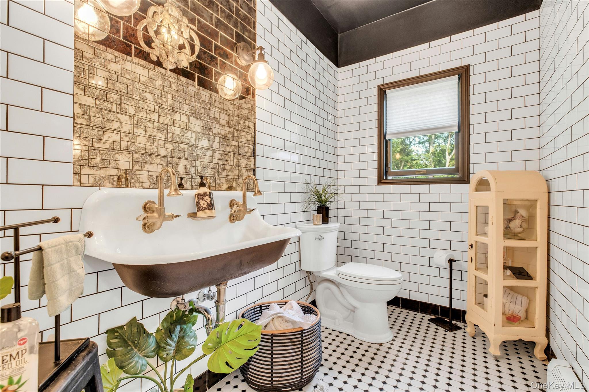 7 Martha Place, Port Jefferson Station, NY 11776