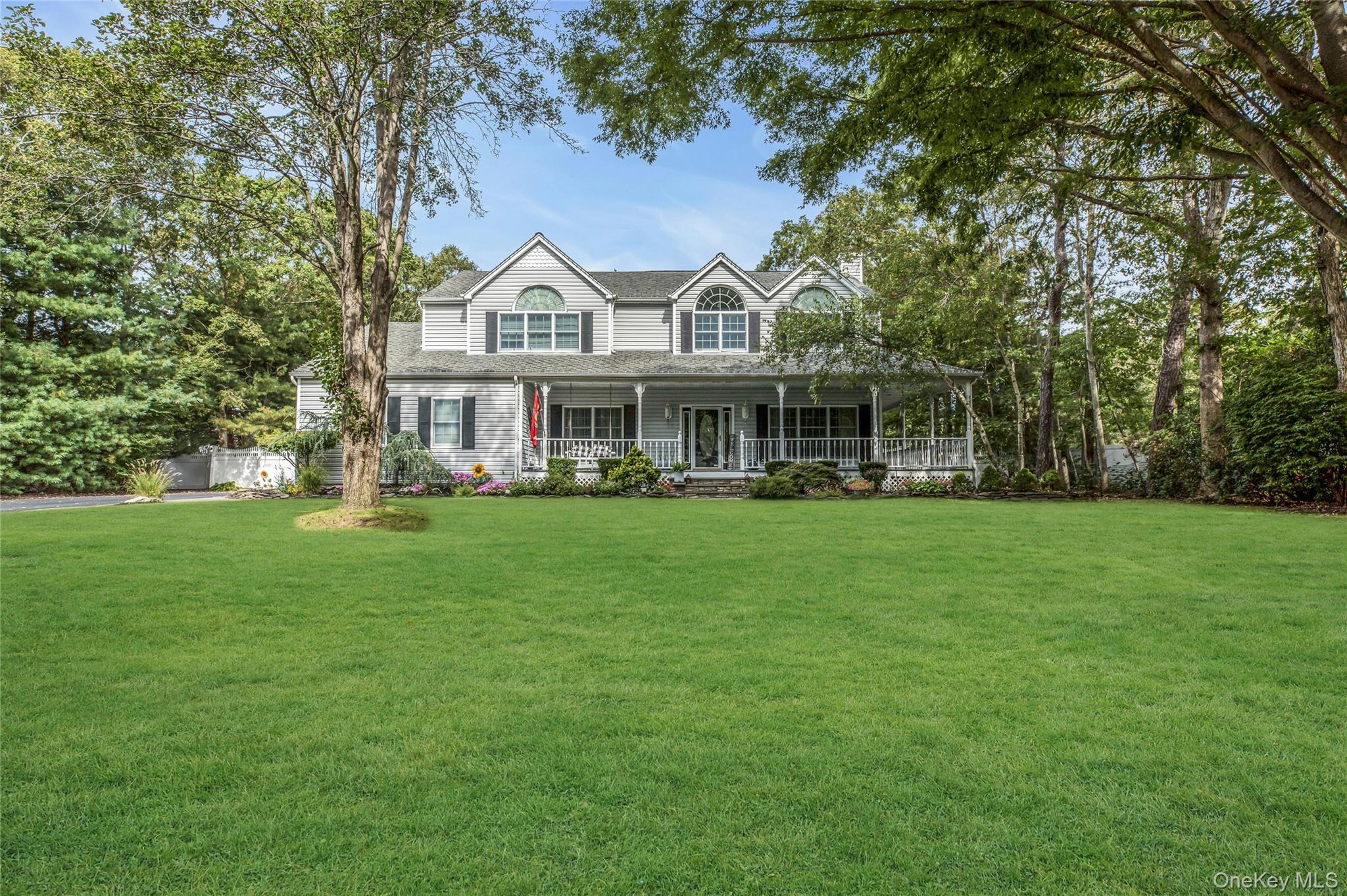 7 Martha Place, Port Jefferson Station, NY 11776