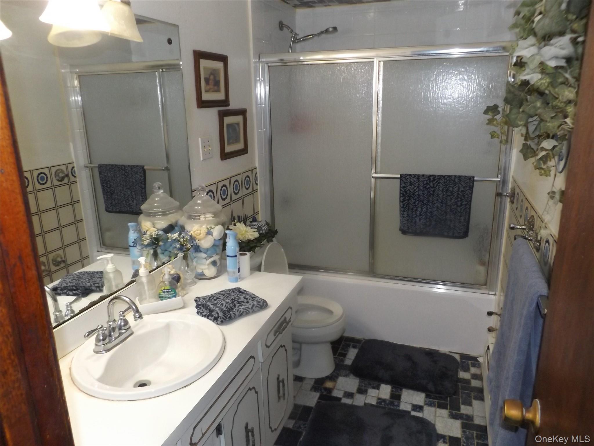 56 Rose Street, Smithtown, NY 11787