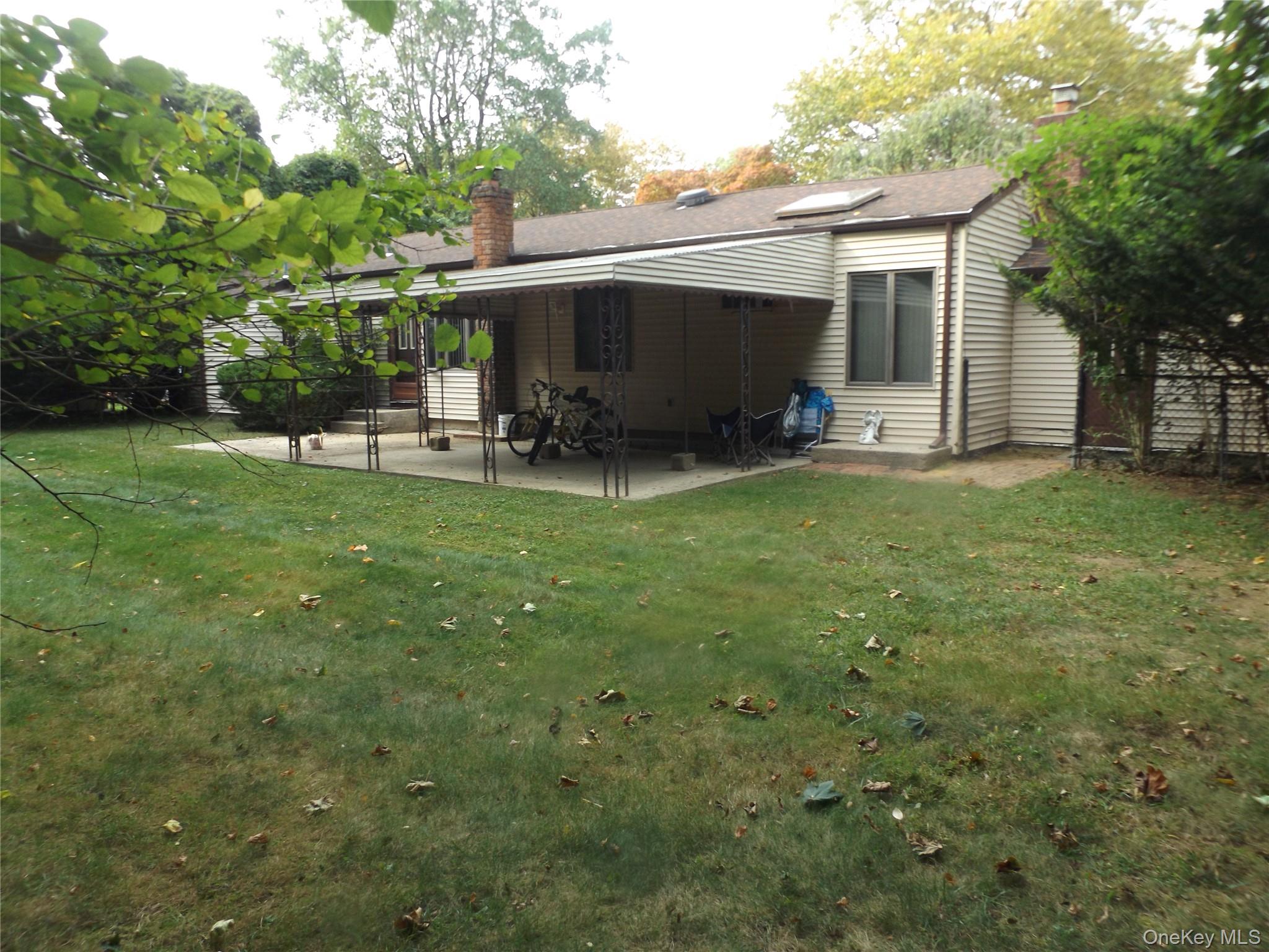 56 Rose Street, Smithtown, NY 11787