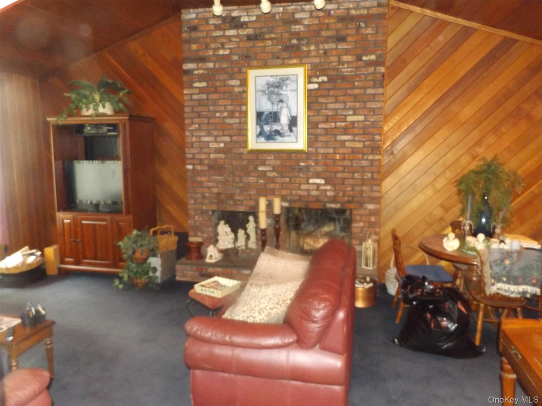 56 Rose Street, Smithtown, NY 11787