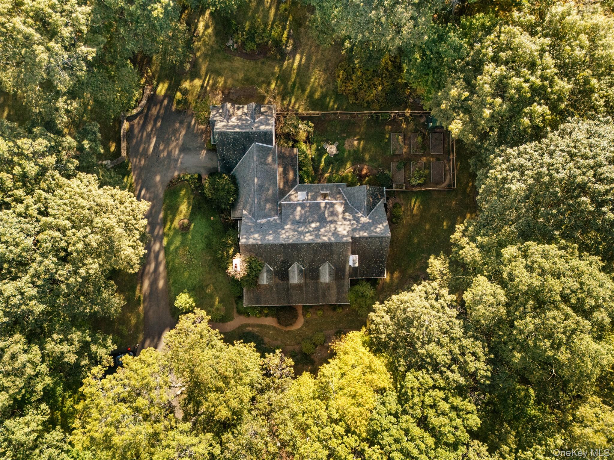 24 Twin Fawn Lane, Pound Ridge, NY 10576