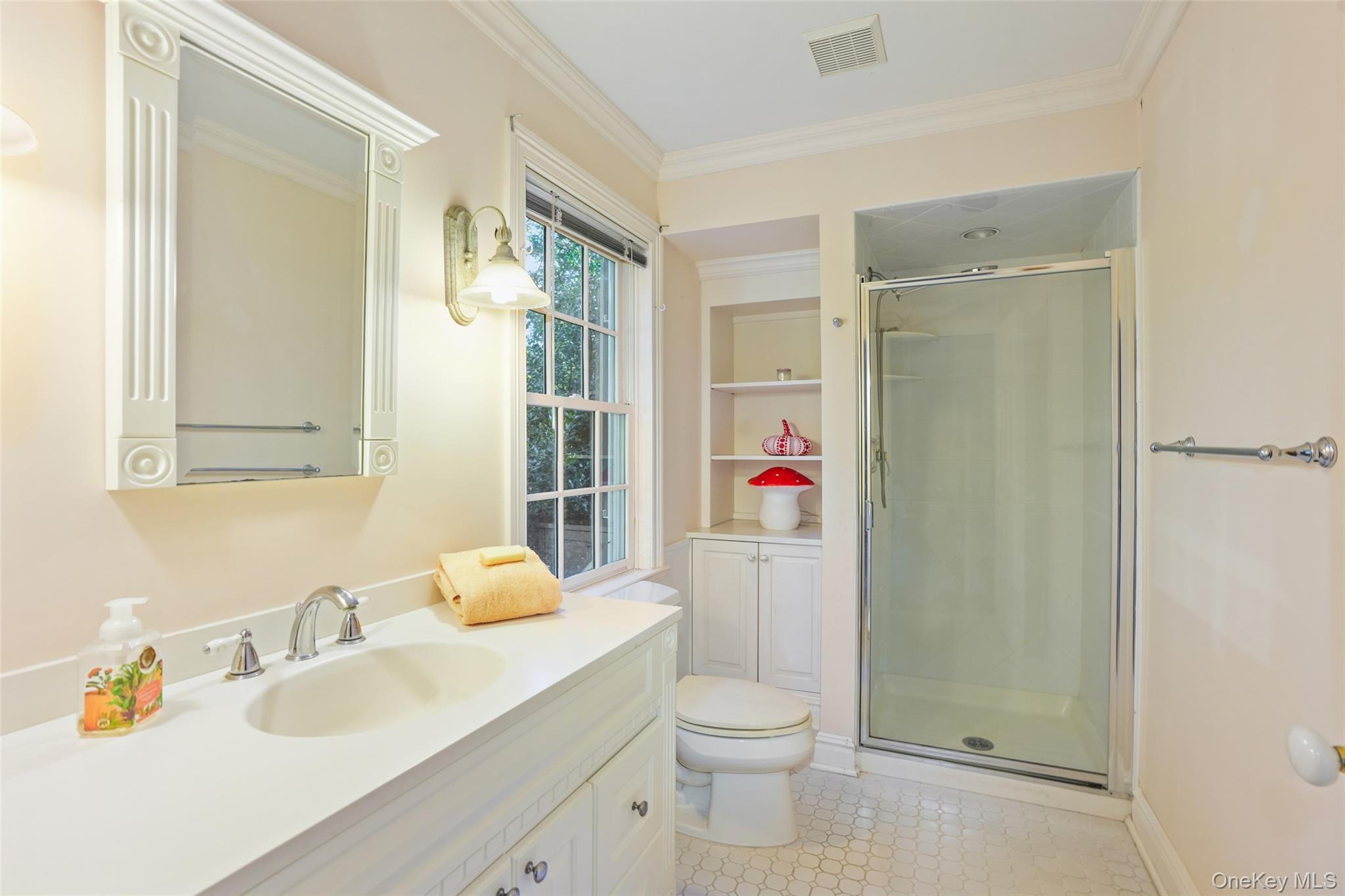 24 Twin Fawn Lane, Pound Ridge, NY 10576