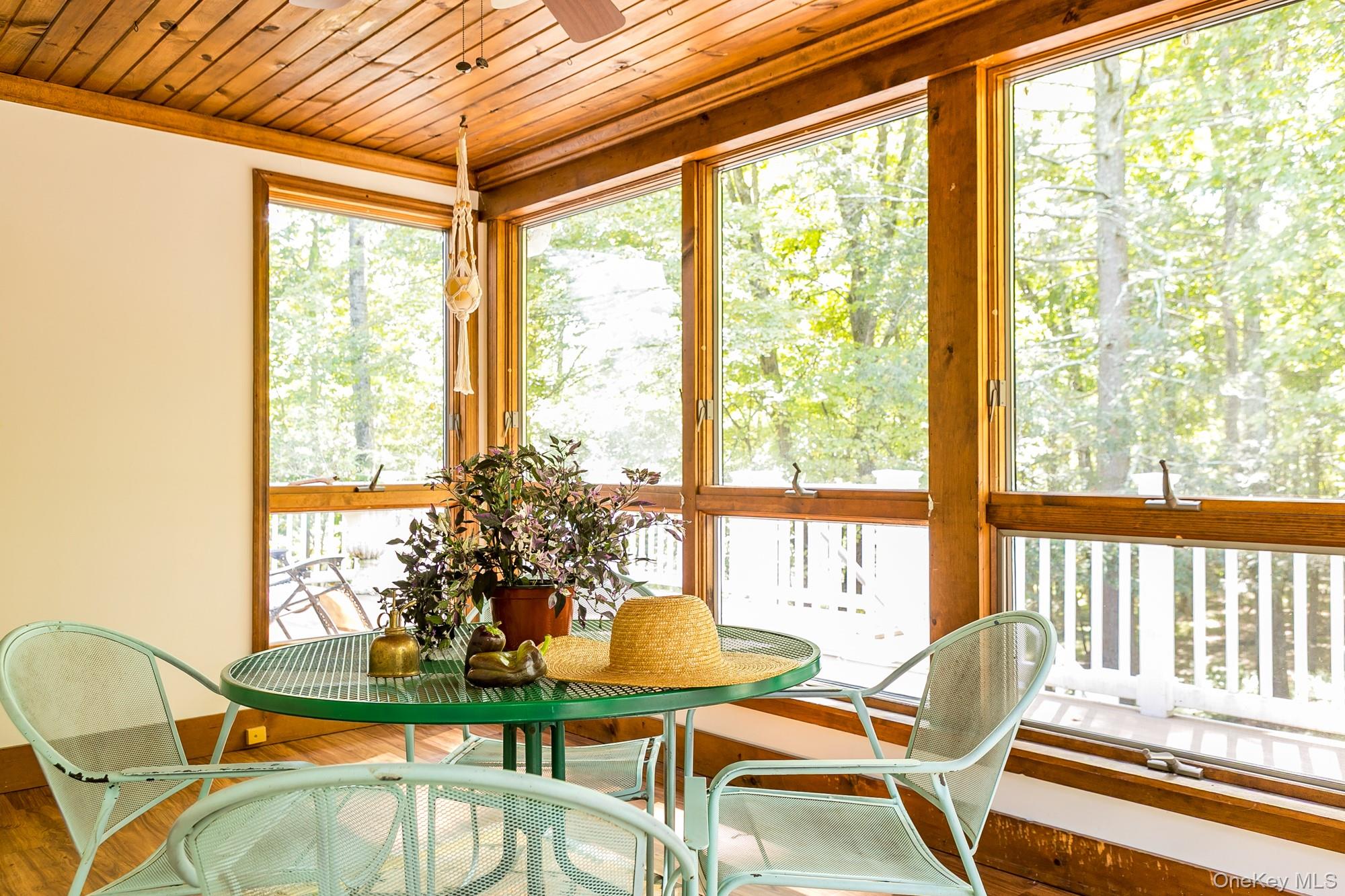 2 Romney Way, Stone Ridge, NY 12419