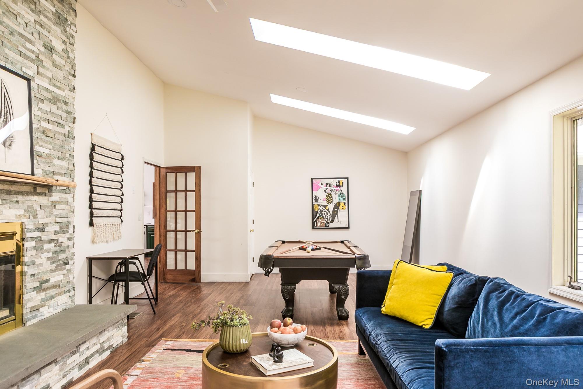 2 Romney Way, Stone Ridge, NY 12419