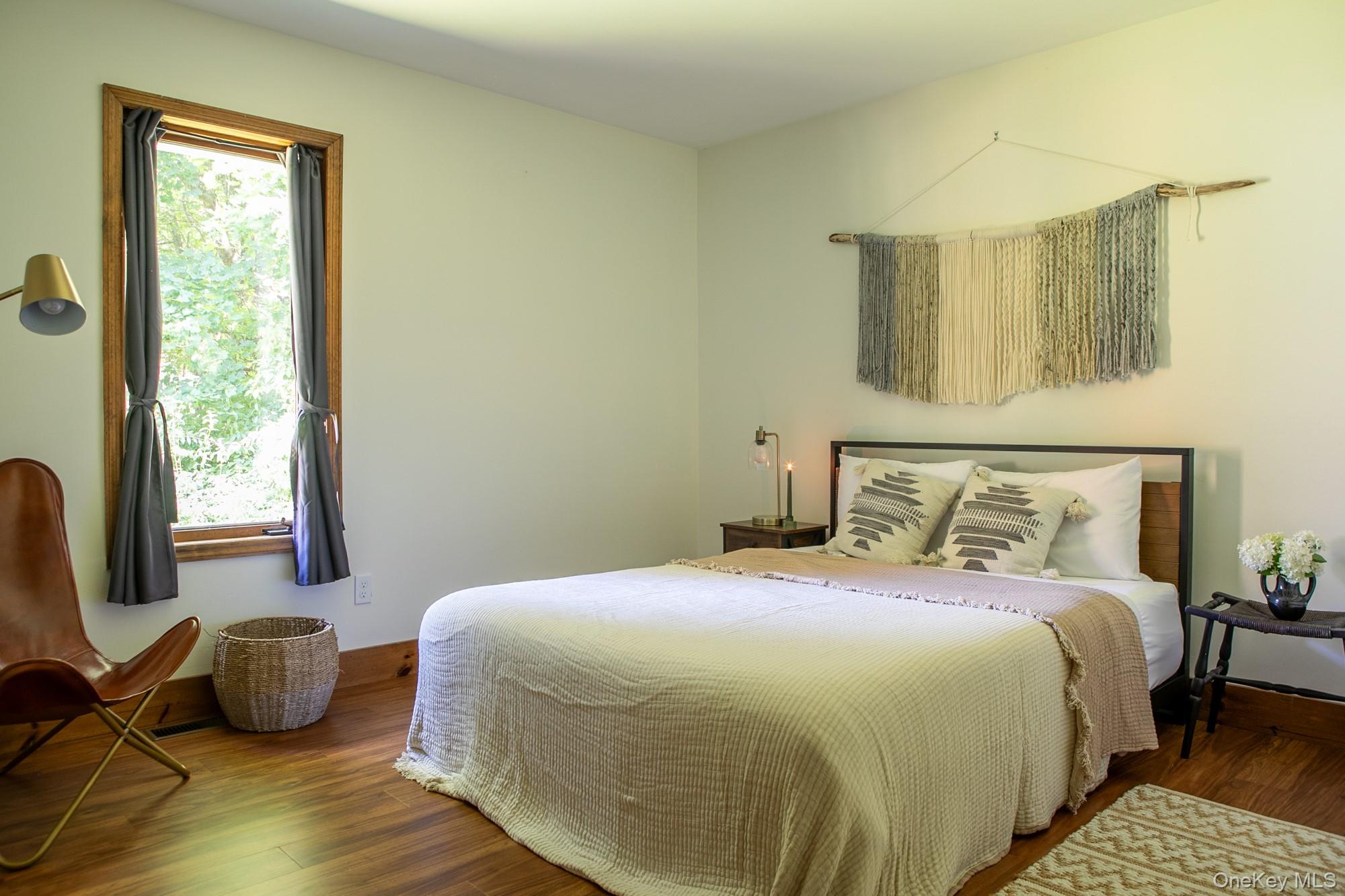 2 Romney Way, Stone Ridge, NY 12419