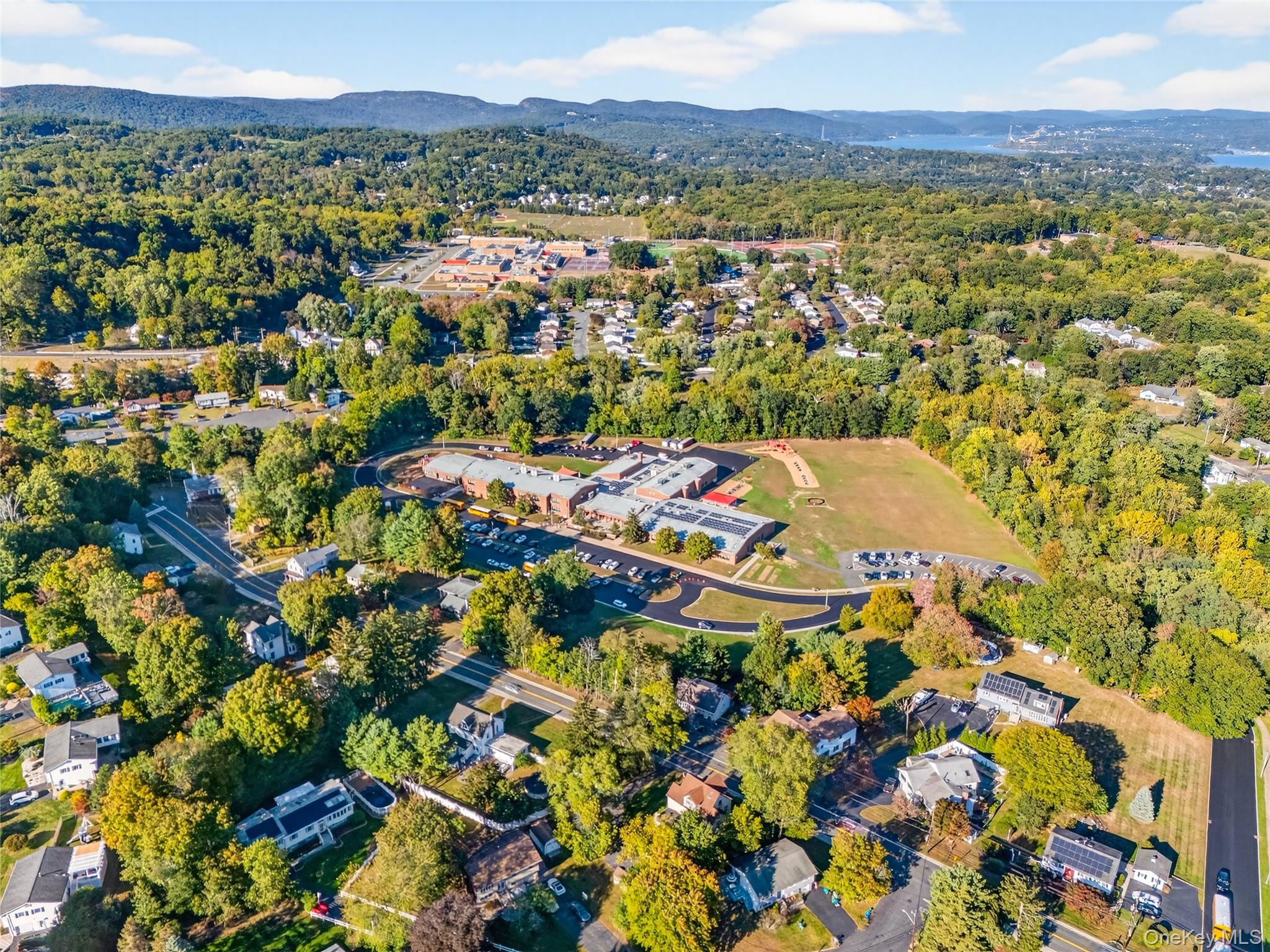 9 Oakwood Lane, Thiells, NY 10984