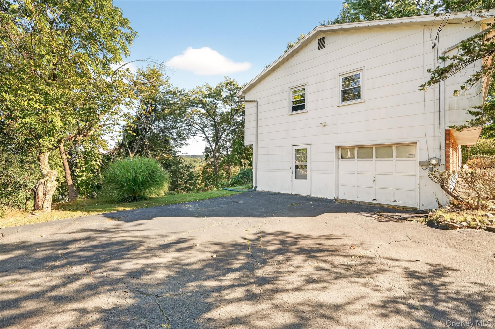 9 Oakwood Lane, Thiells, NY 10984