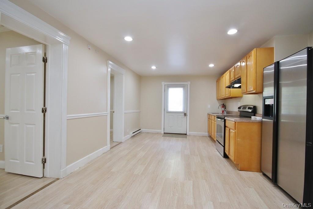 208 Myrtle Ave # UNIT 2A, Mahopac, NY 10541