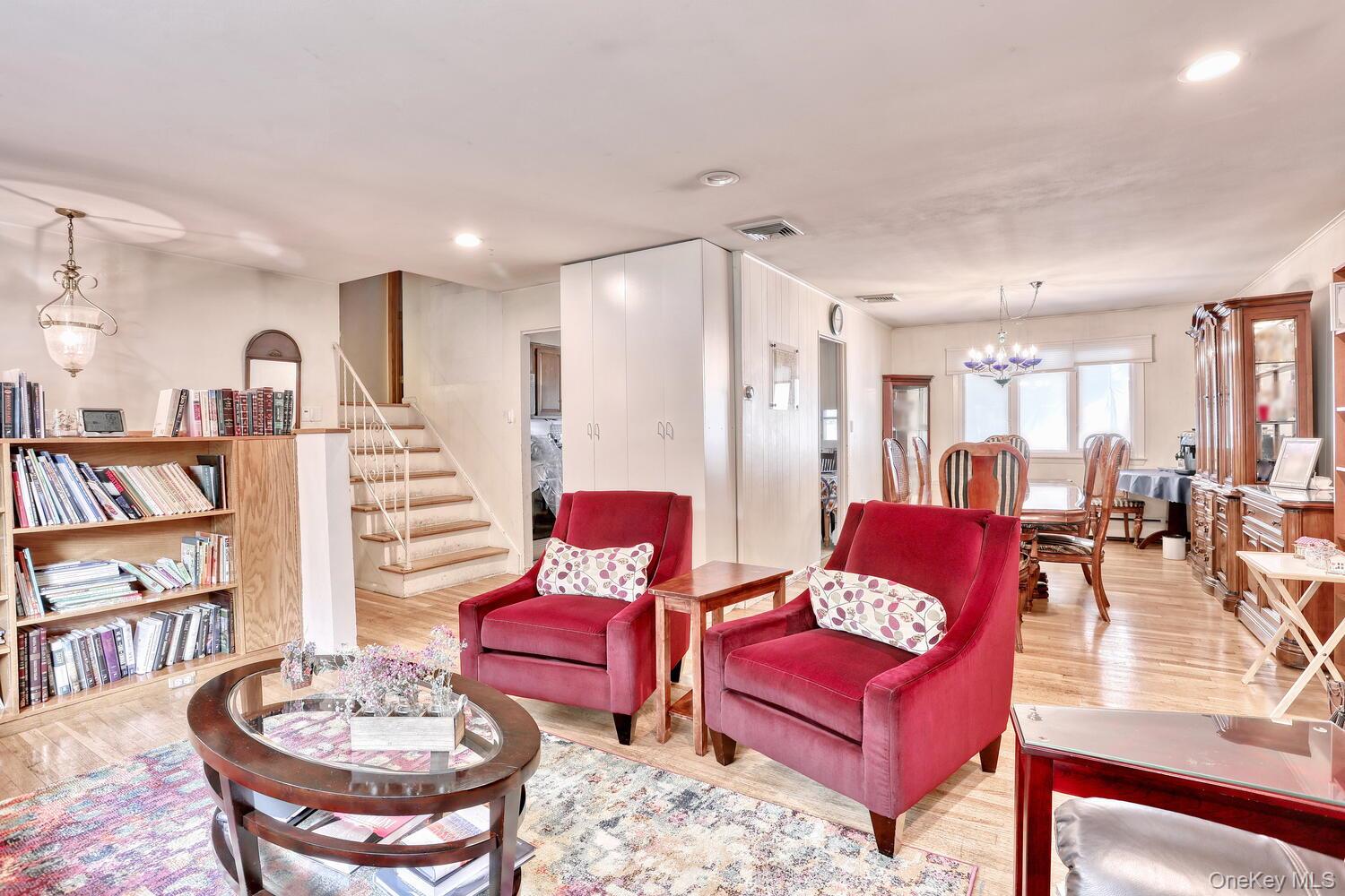 21 Briarcliff Drive, Monsey, NY 10952