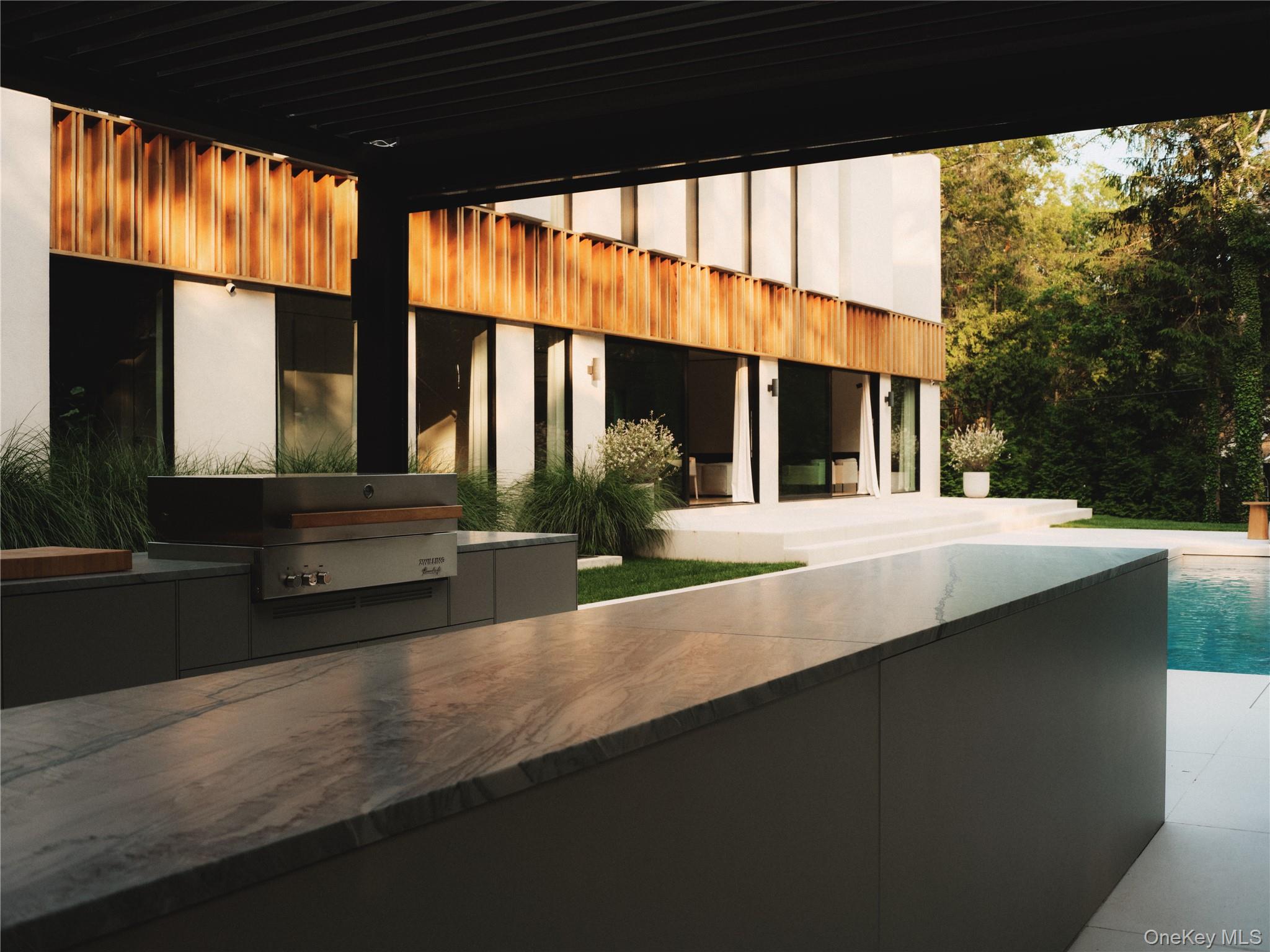 96 Godfrey Lane, Huntington, NY 11743