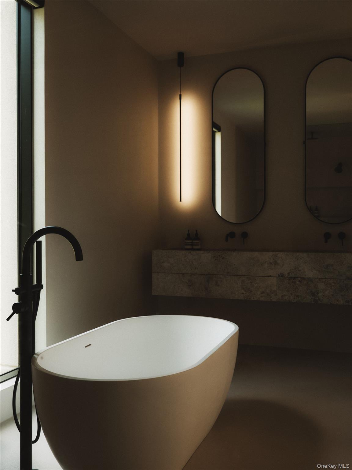 96 Godfrey Lane, Huntington, NY 11743