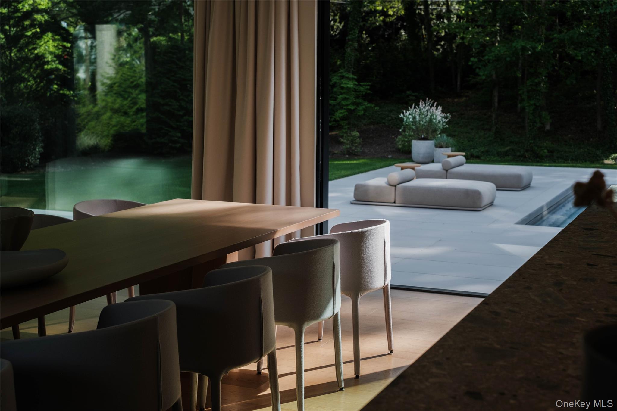 96 Godfrey Lane, Huntington, NY 11743