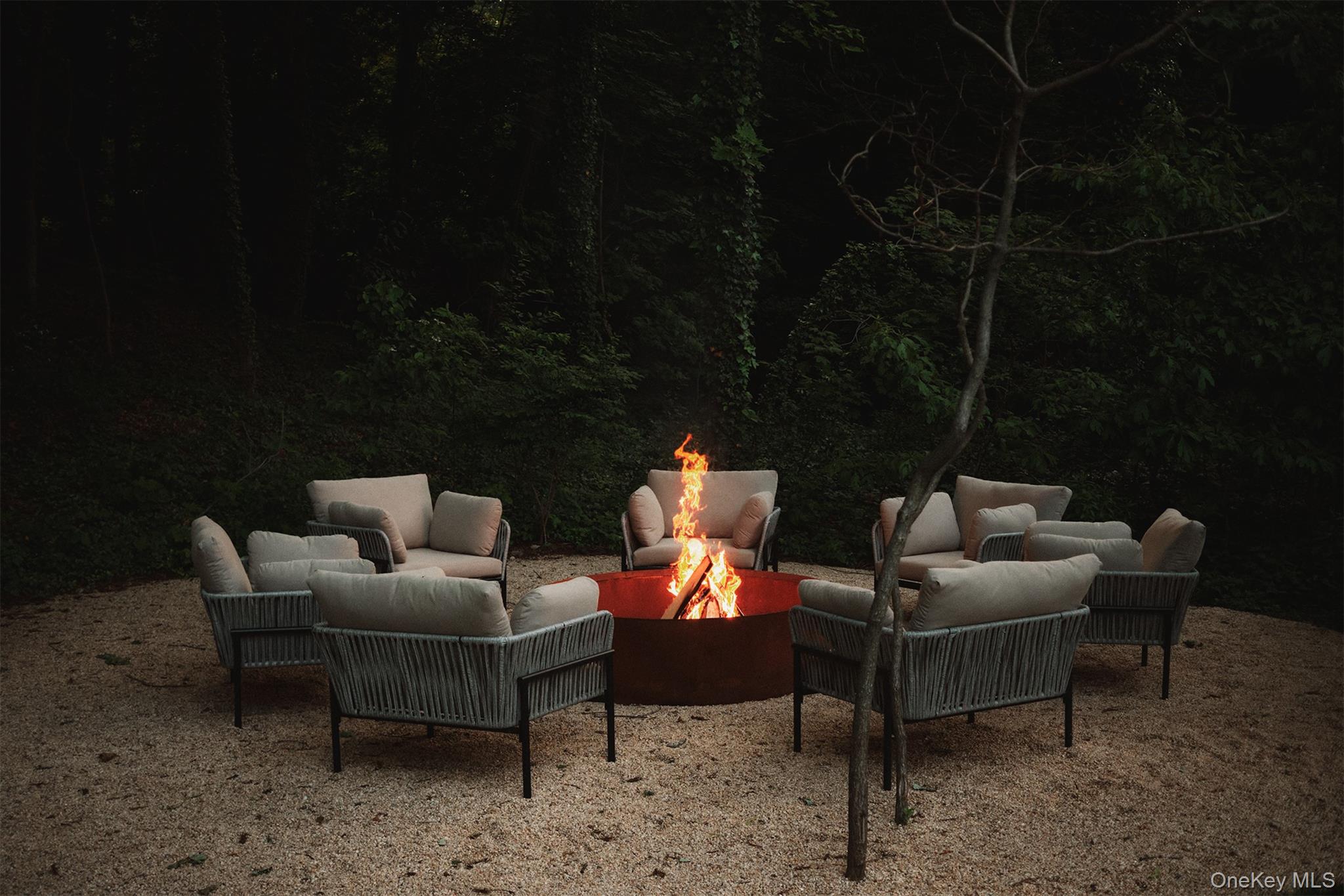 96 Godfrey Lane, Huntington, NY 11743