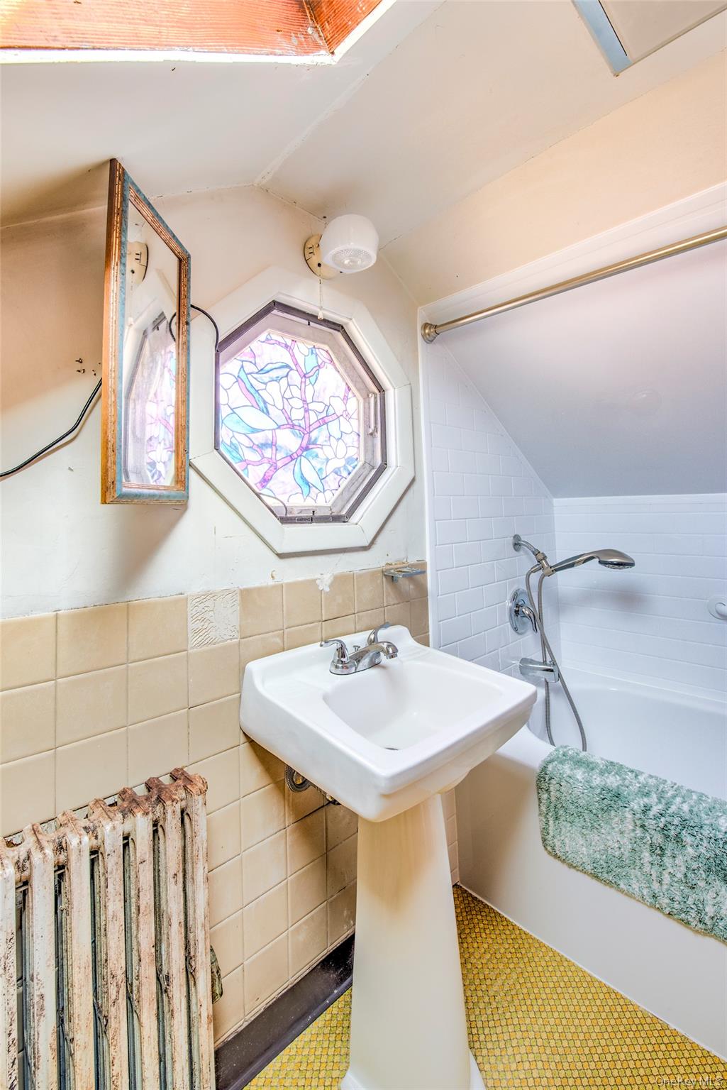 60 Everett Street, Patchogue, NY 11772